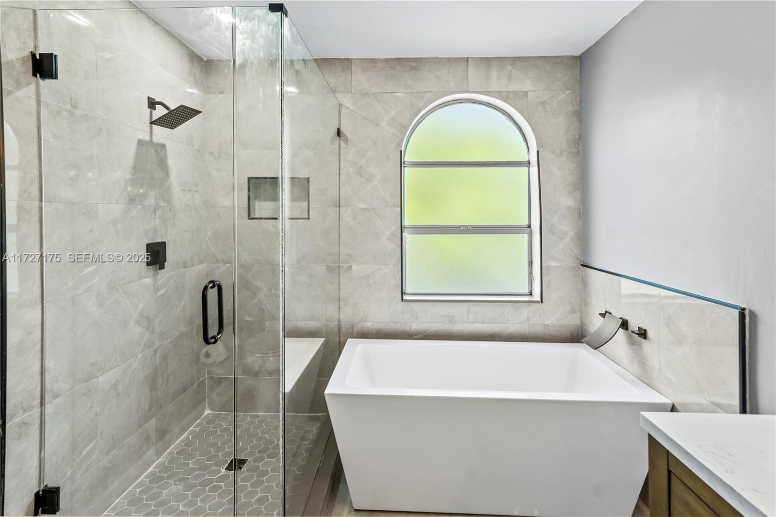 272 NW 118th Drive