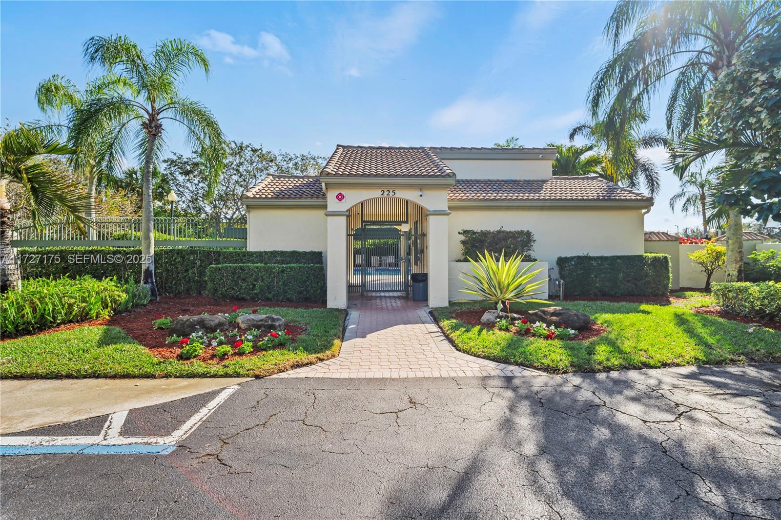 272 NW 118th Drive