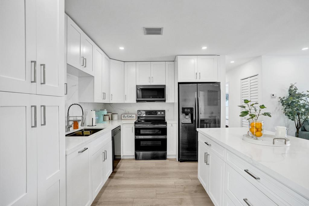 1001 SE 13th Court