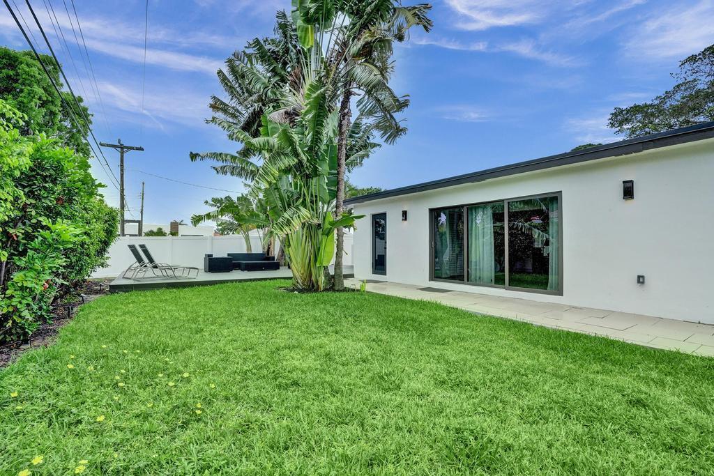 1001 SE 13th Court