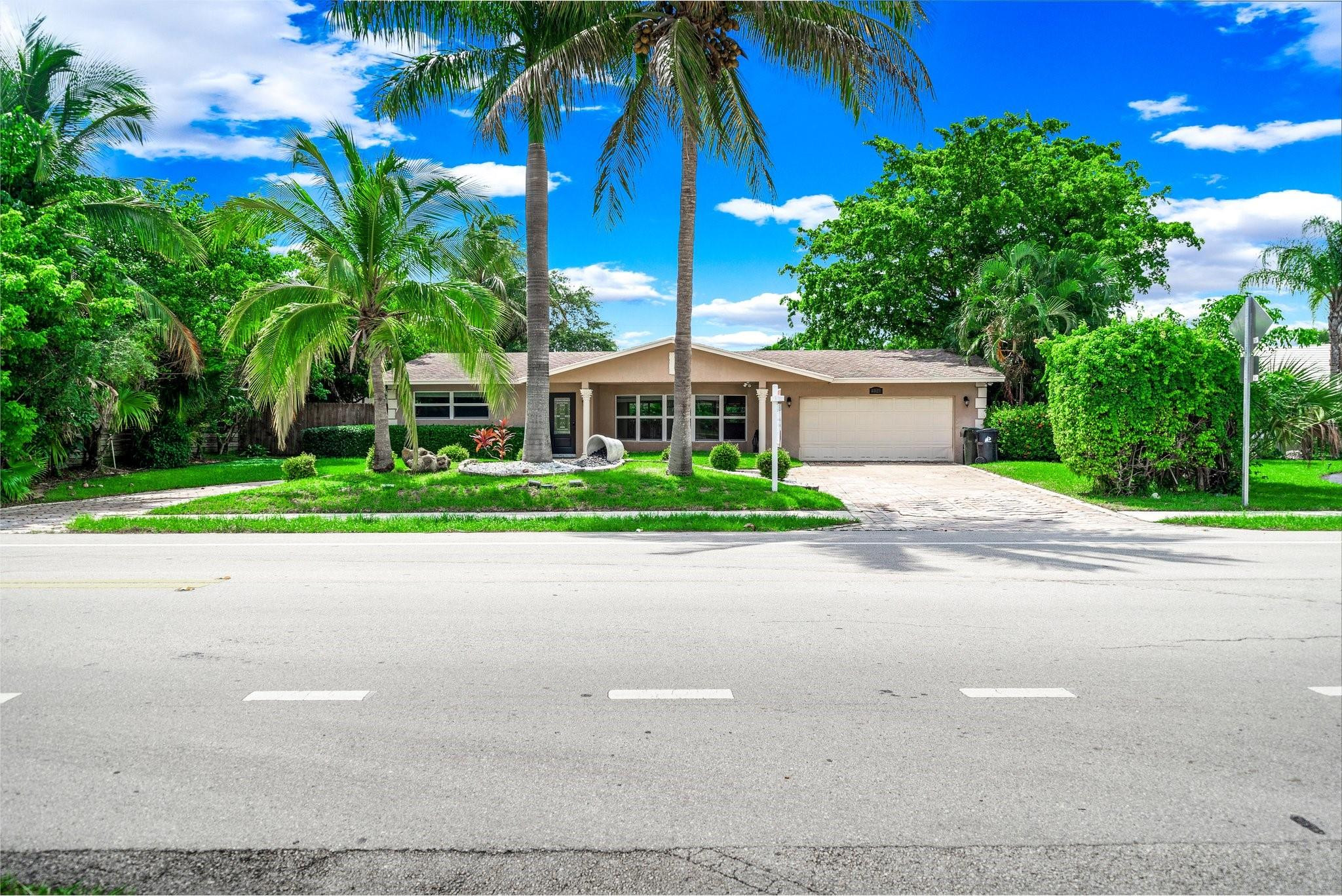 4021 Bayview Drive