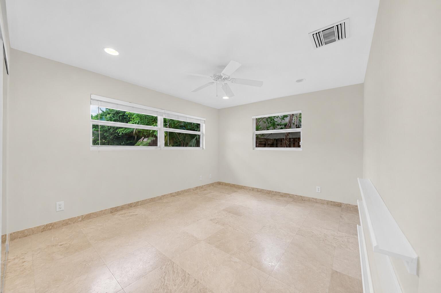 4021 Bayview Drive