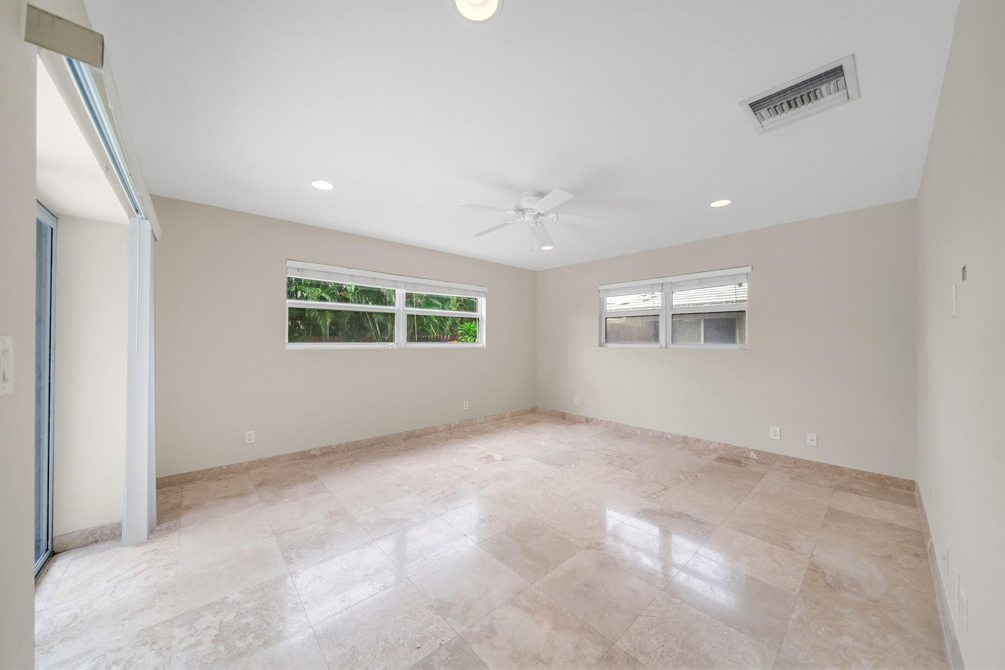 4021 Bayview Drive