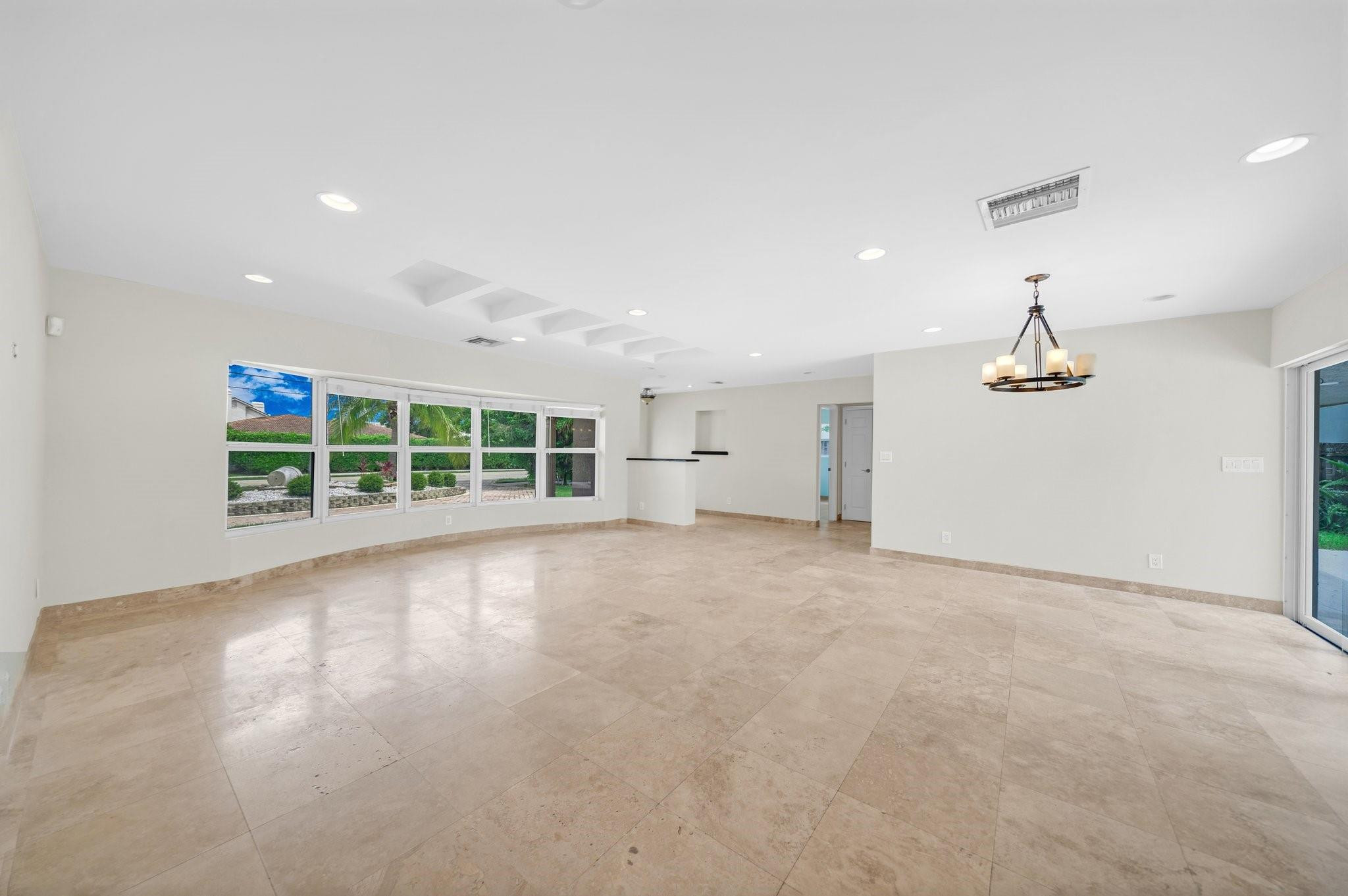 4021 Bayview Drive