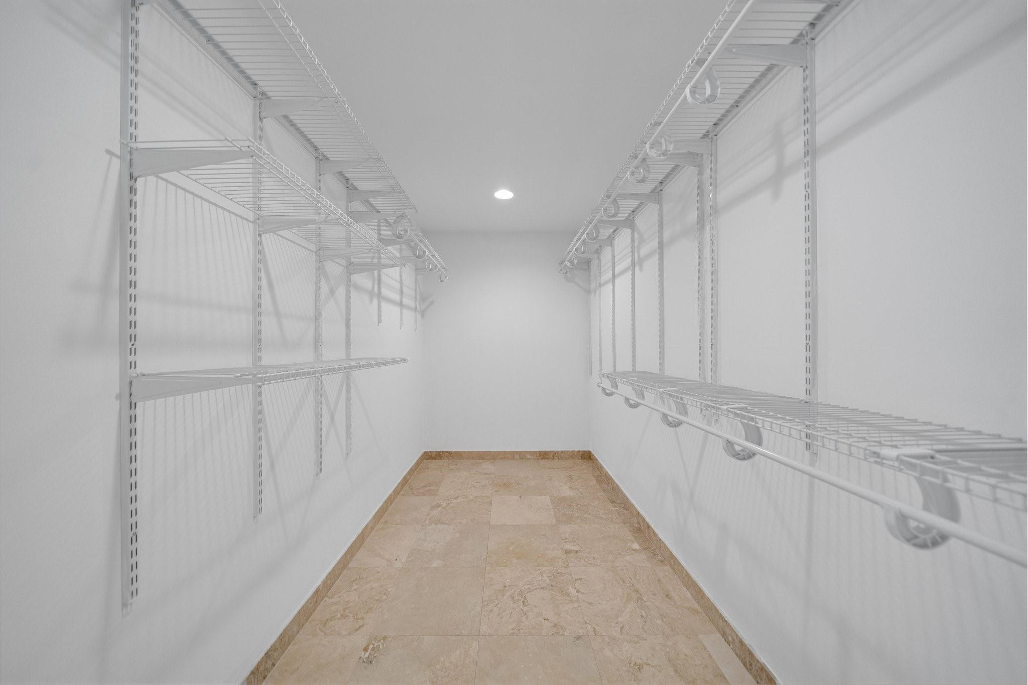 4021 Bayview Drive