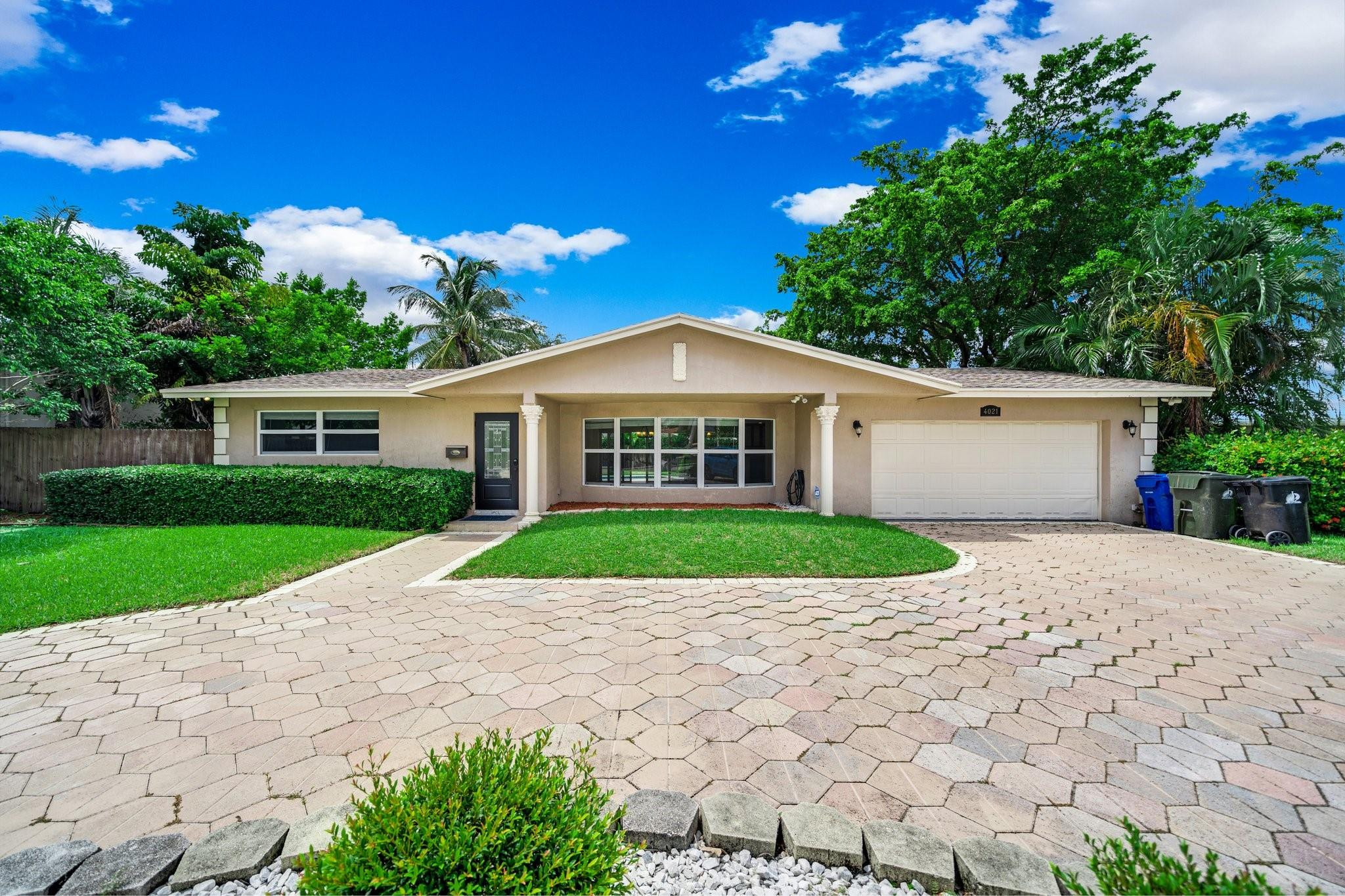 4021 Bayview Drive
