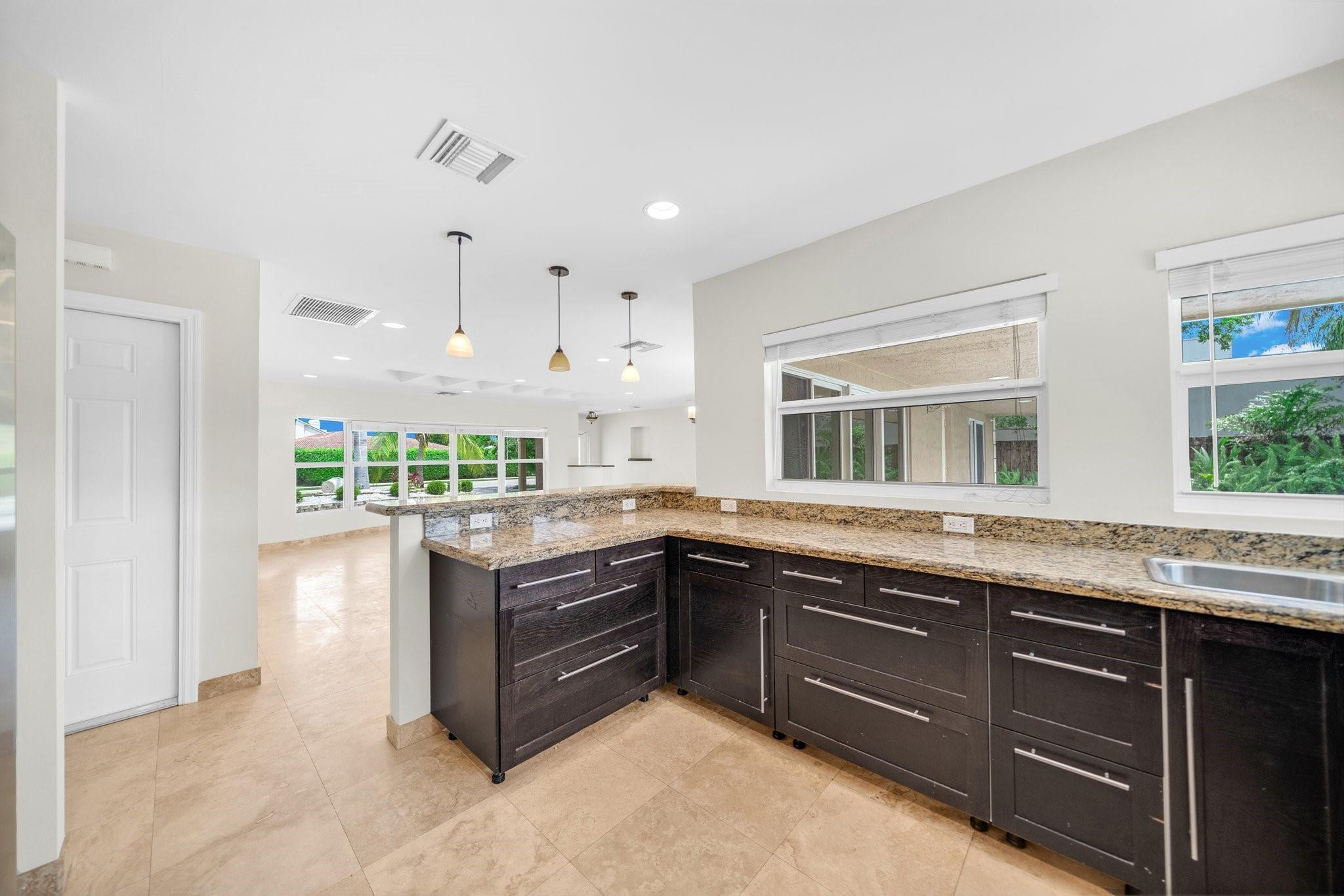 4021 Bayview Drive