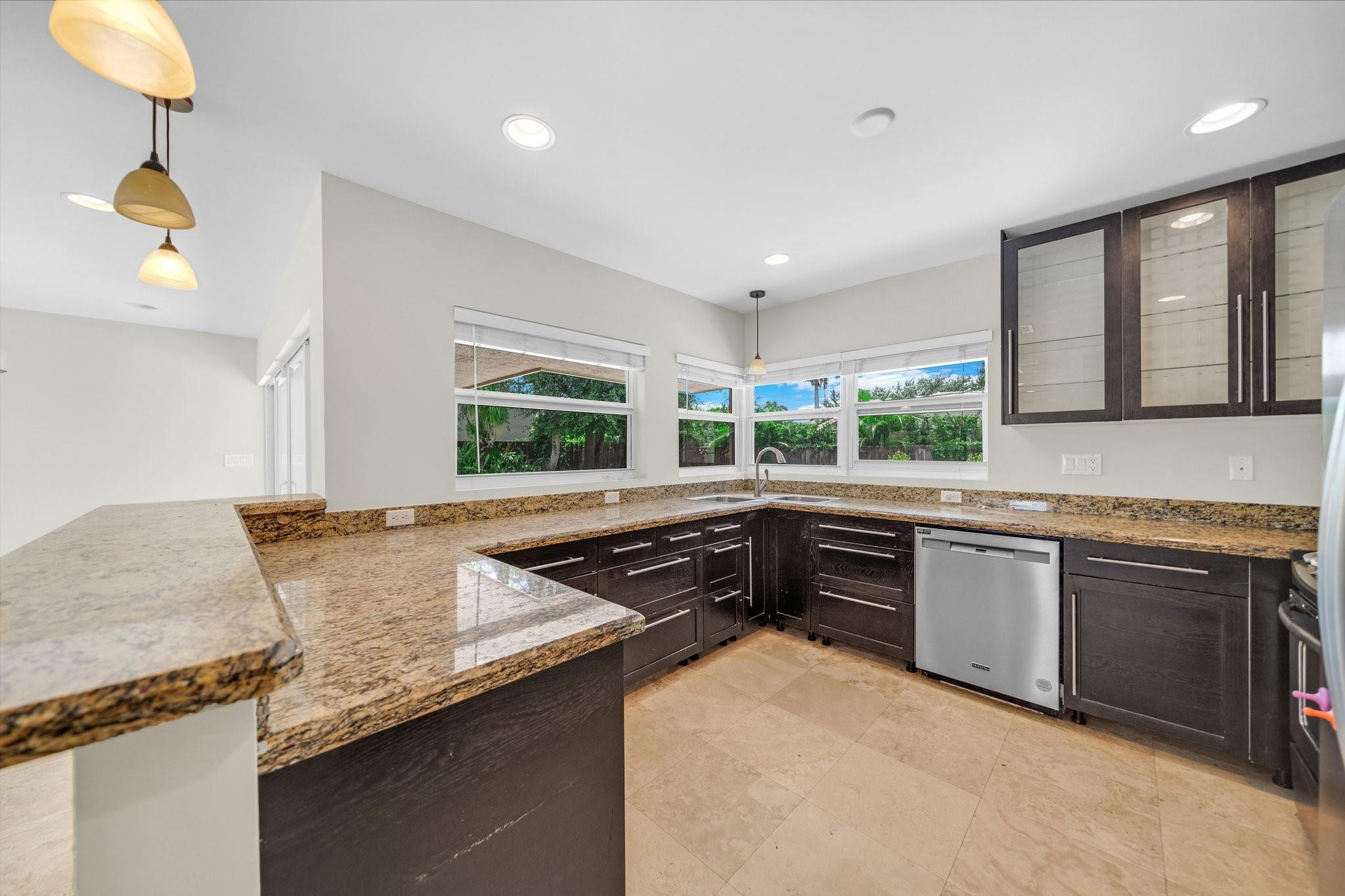 4021 Bayview Drive