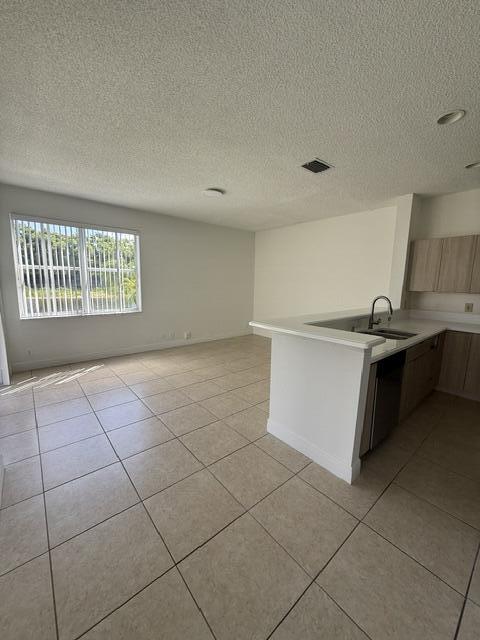 686 Lone Pine Lane