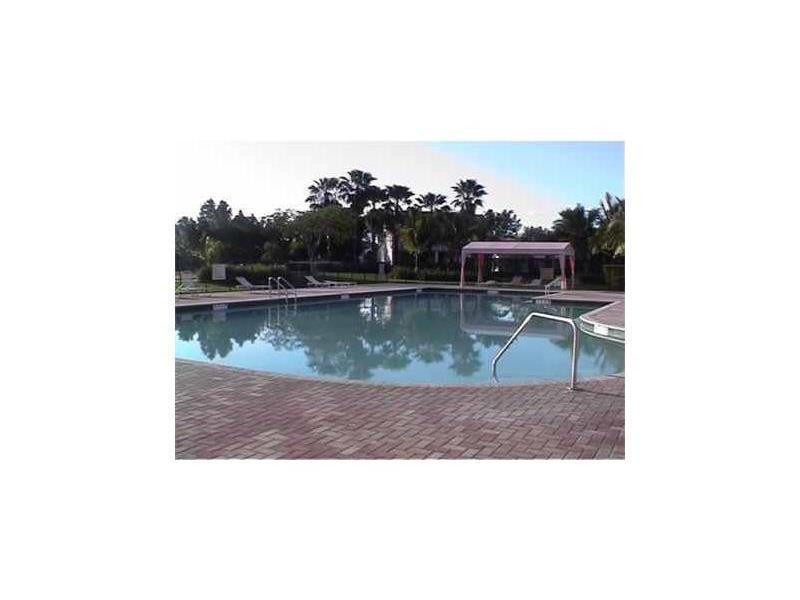 686 Lone Pine Lane