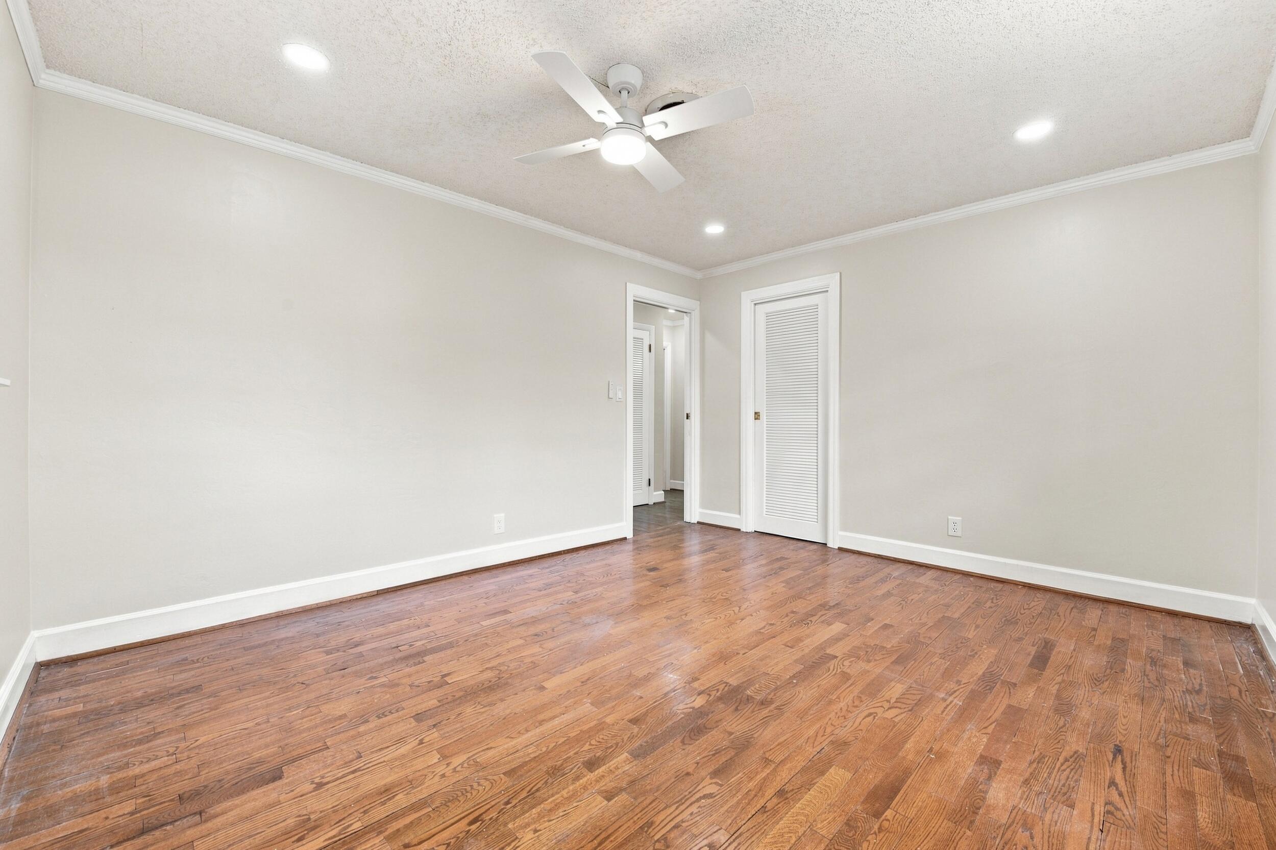 3236 Van Buren Street