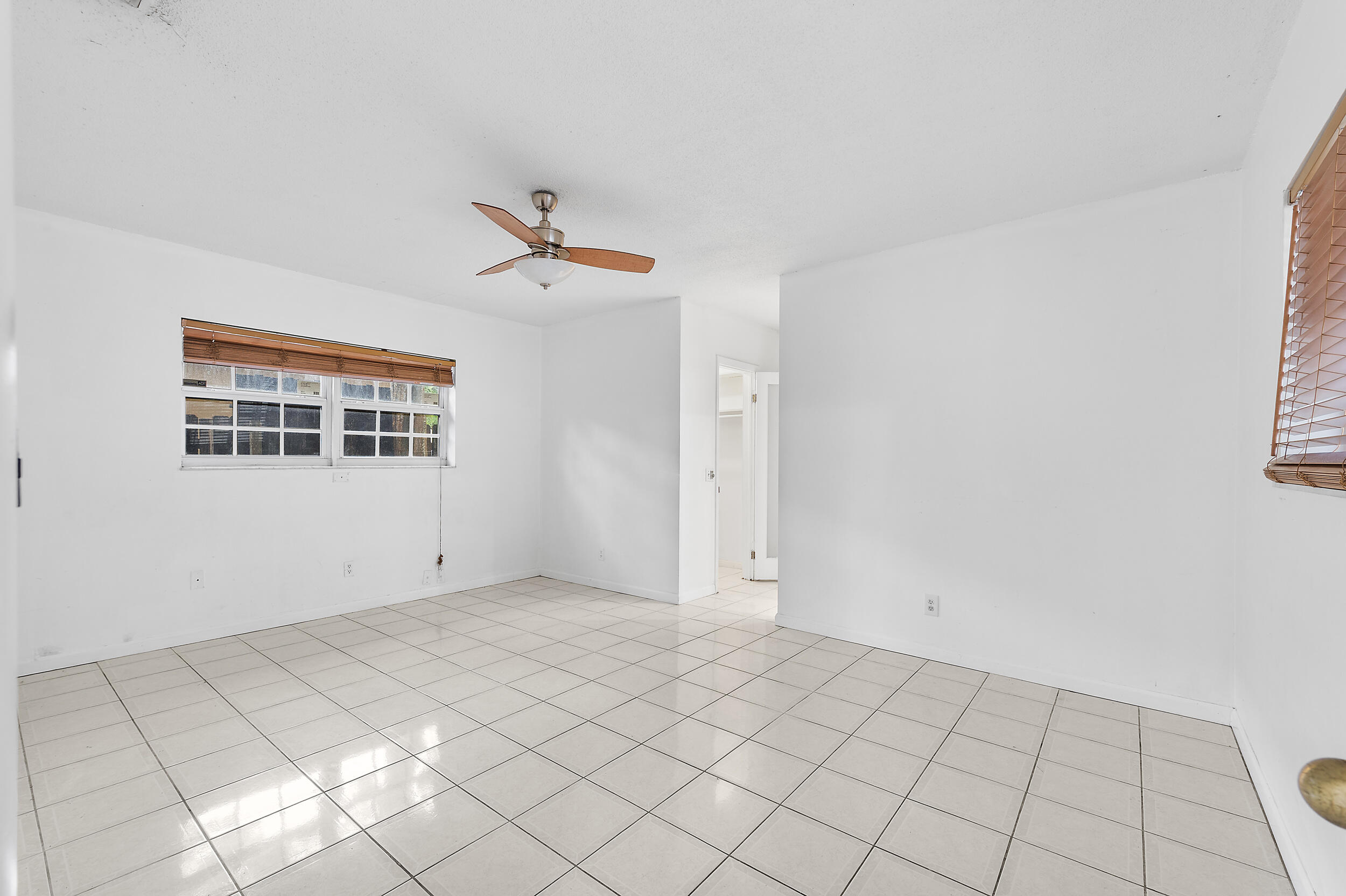 117 SW 4th Avenue