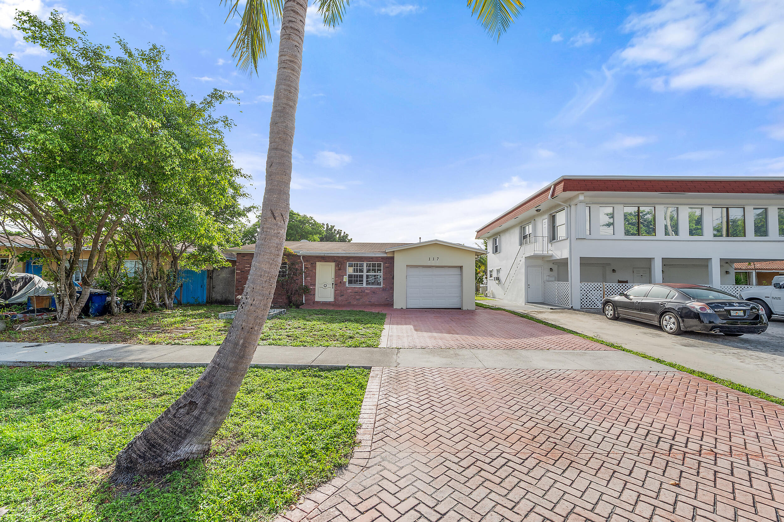 117 SW 4th Avenue