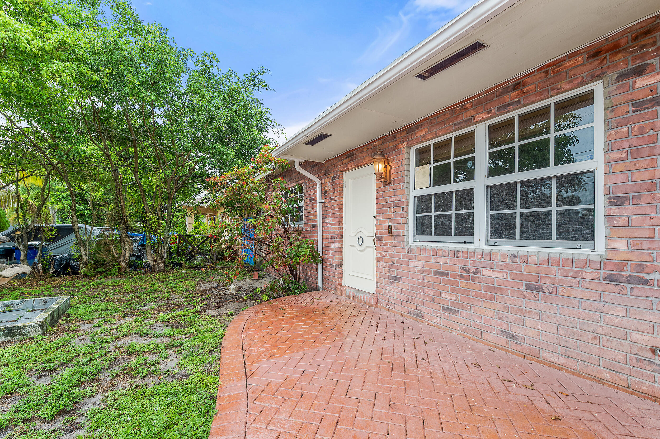 117 SW 4th Avenue