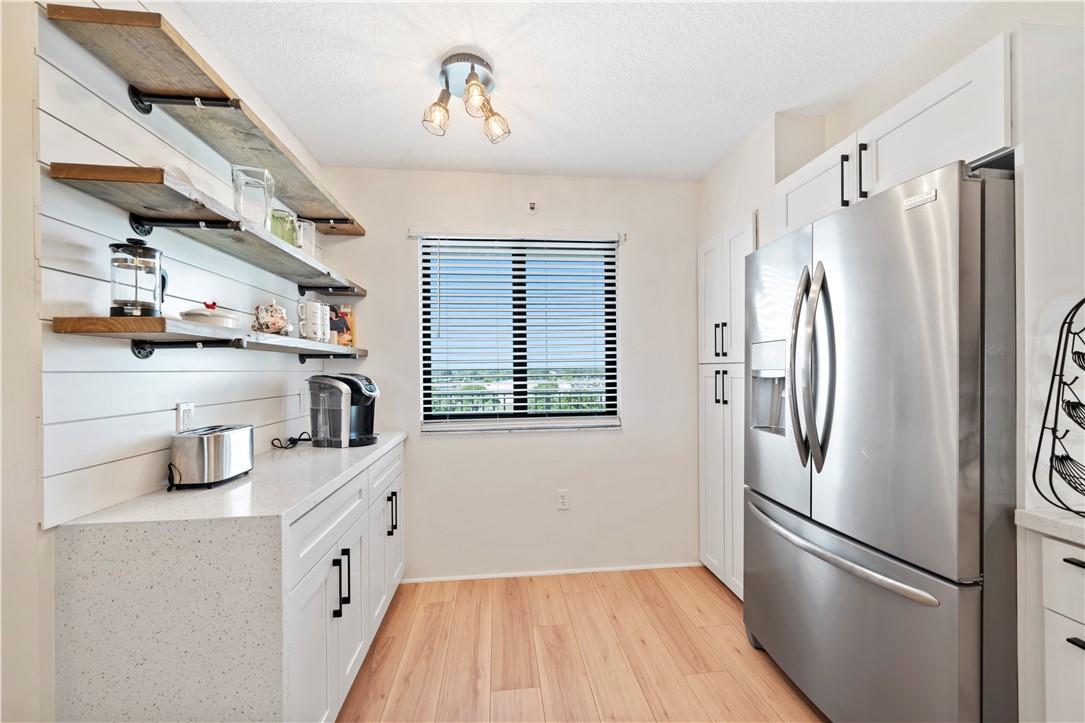 2240 N Cypress Bend Dr Unit: 802