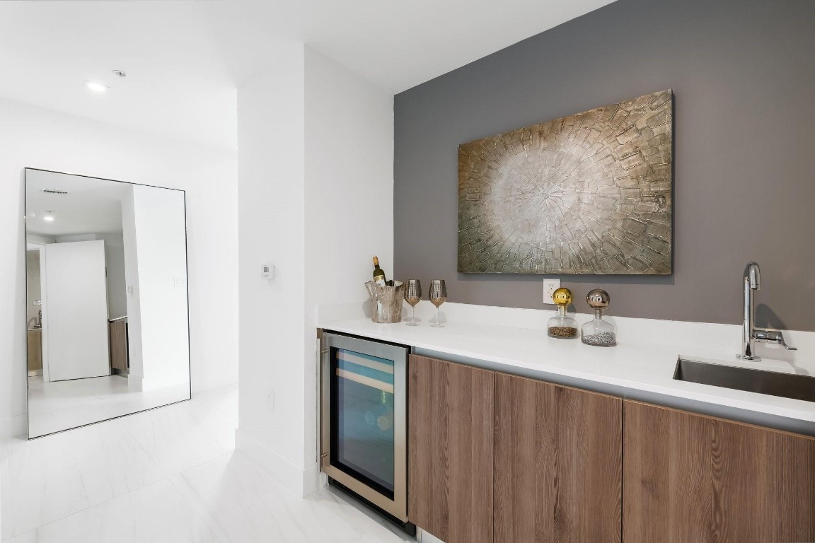 321 N Birch Rd Unit: 602