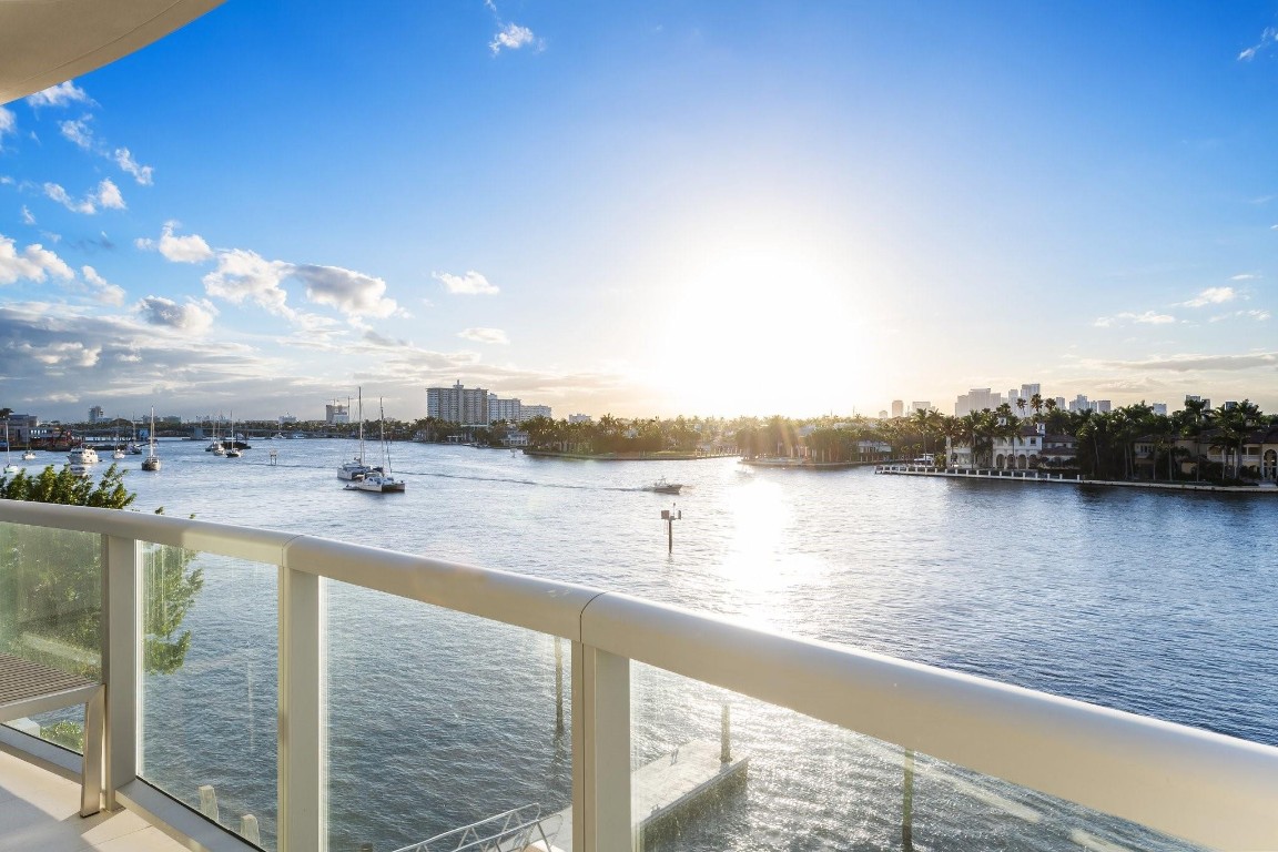 321 N Birch Rd Unit: 602