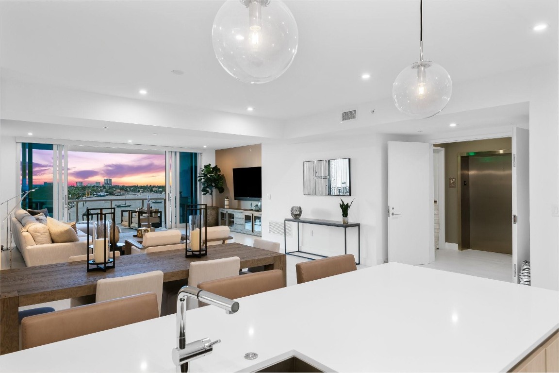 321 N Birch Rd Unit: 602