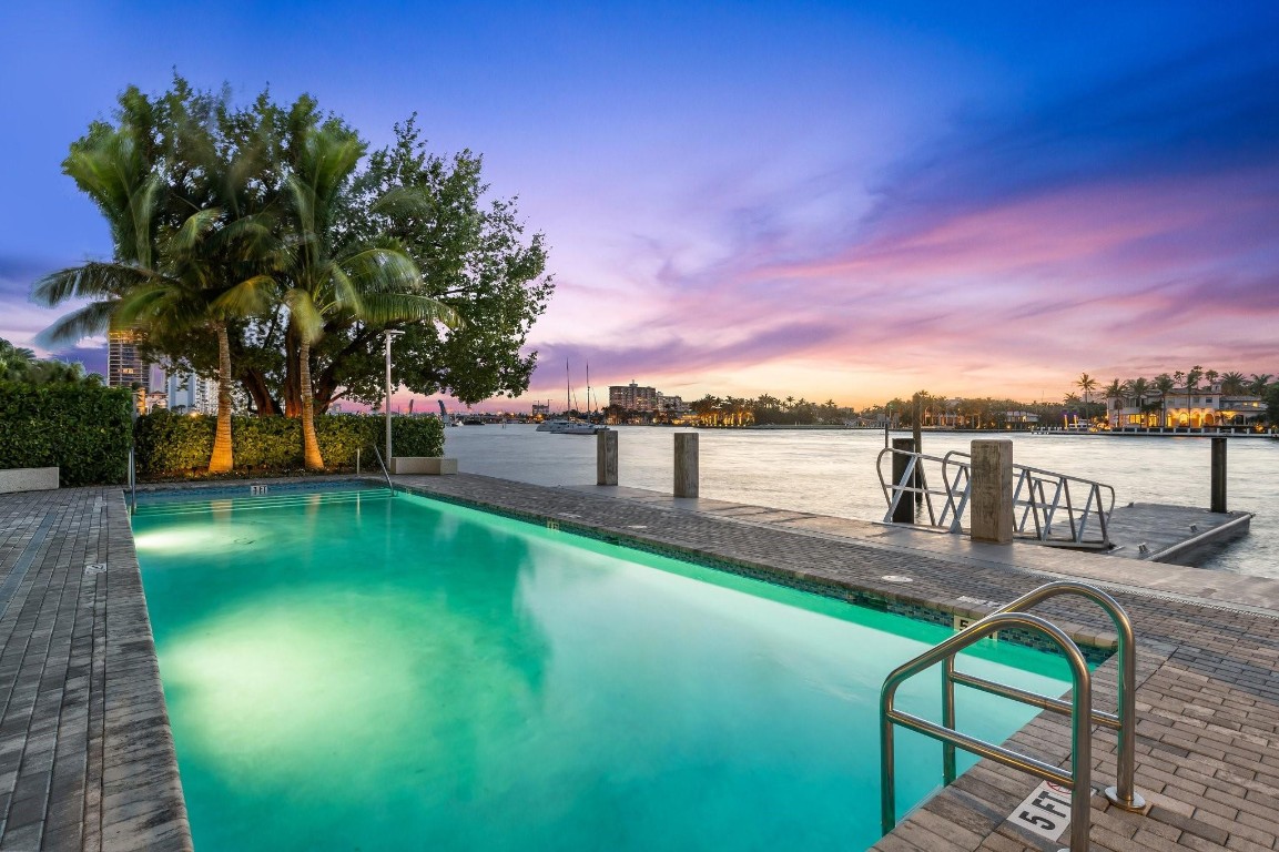 321 N Birch Rd Unit: 602