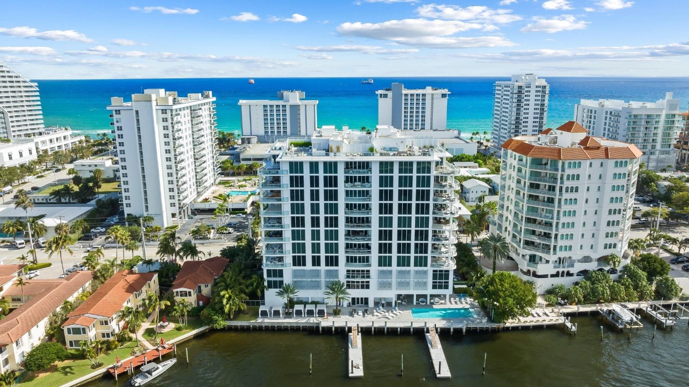 321 N Birch Rd Unit: 602