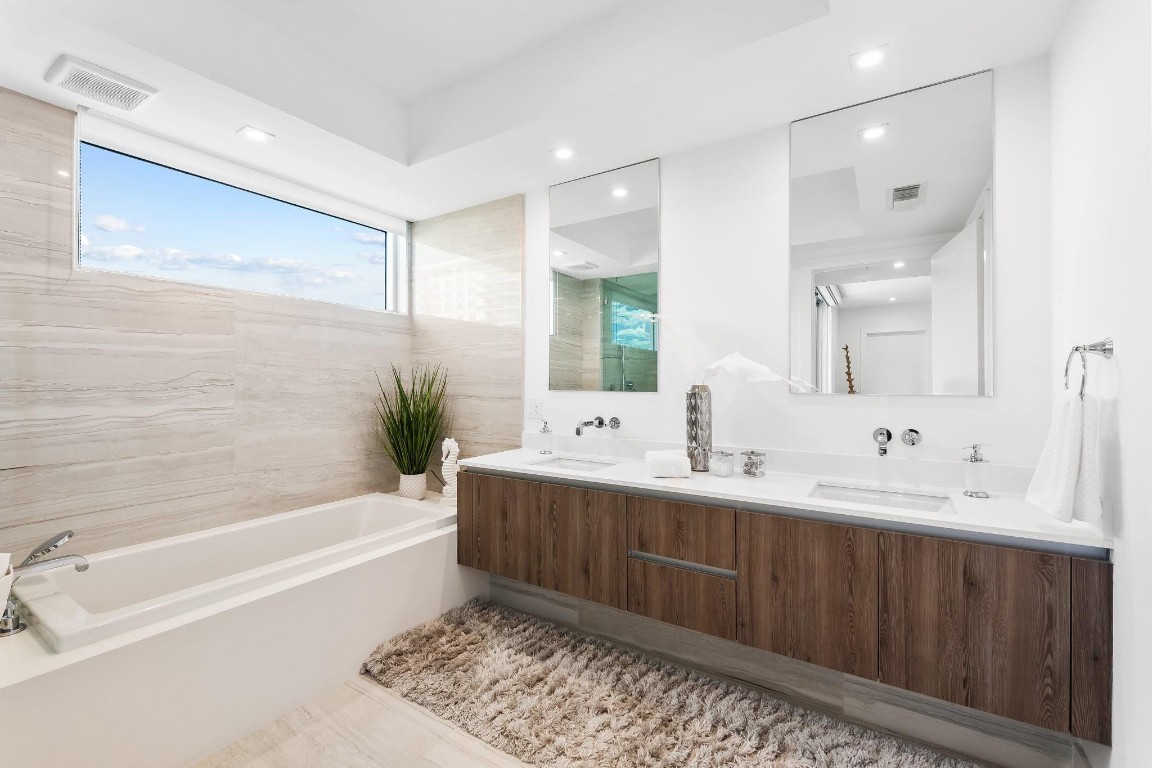 321 N Birch Rd Unit: 602