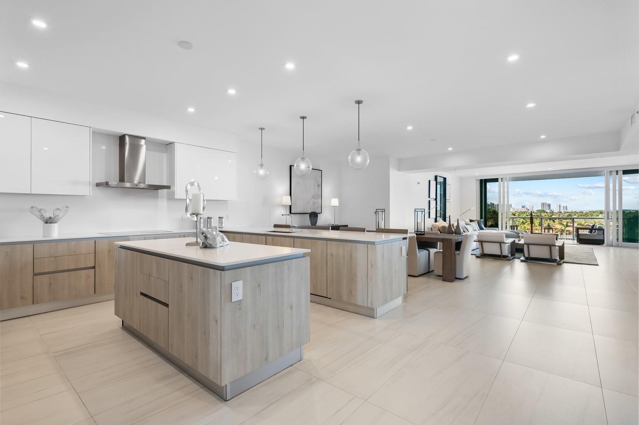 321 N Birch Rd Unit: 602