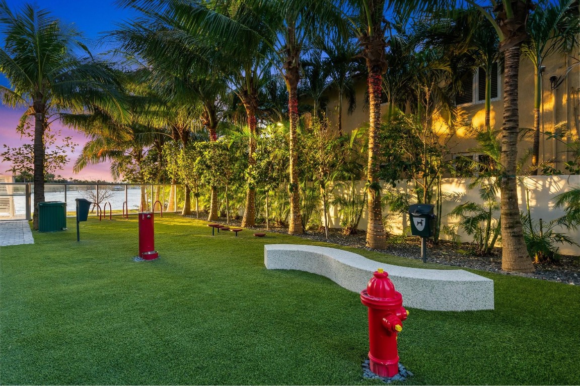 321 N Birch Rd Unit: 602