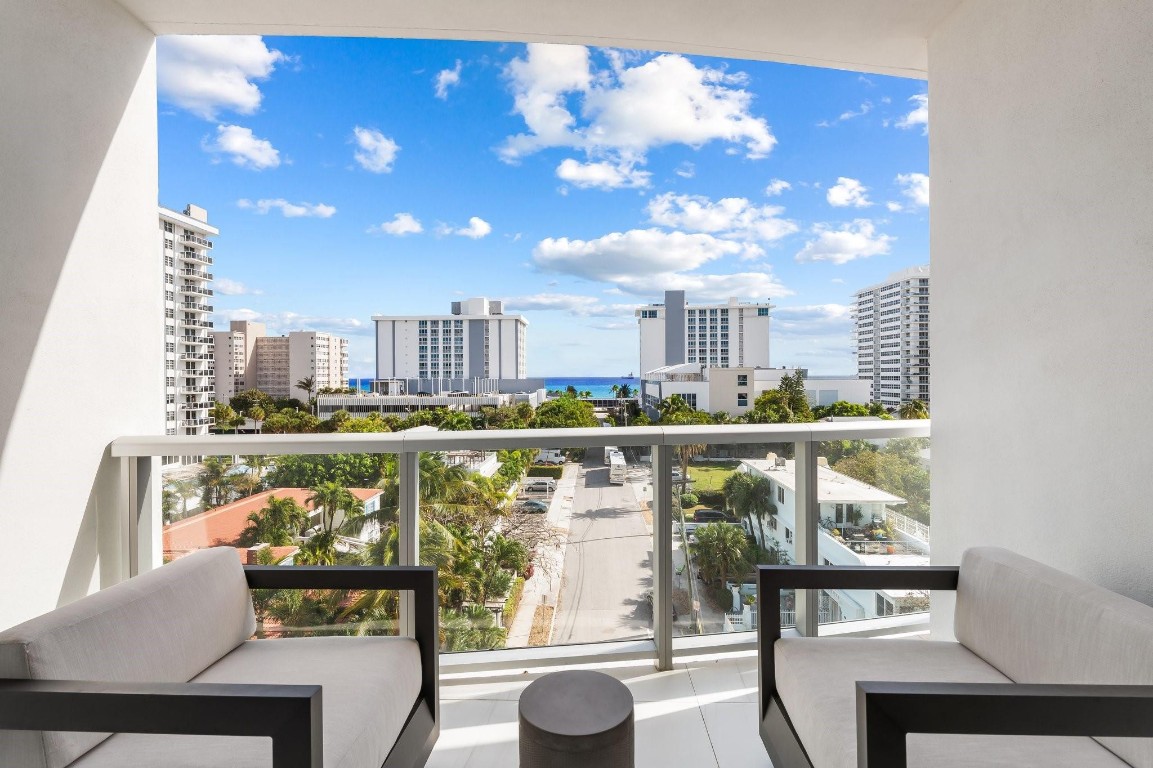 321 N Birch Rd Unit: 602