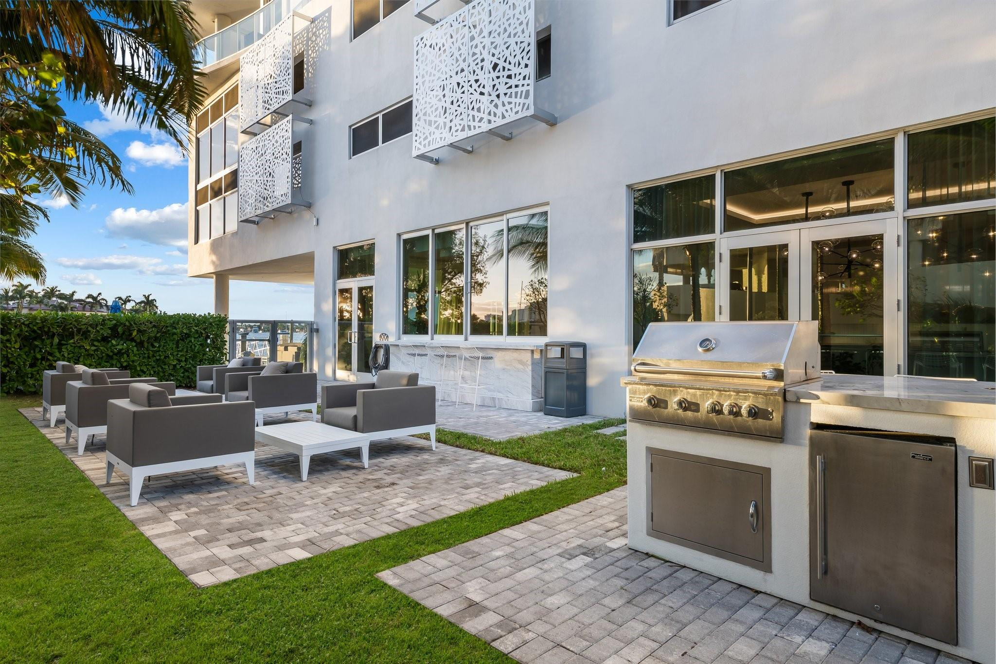 321 N Birch Rd Unit: 602