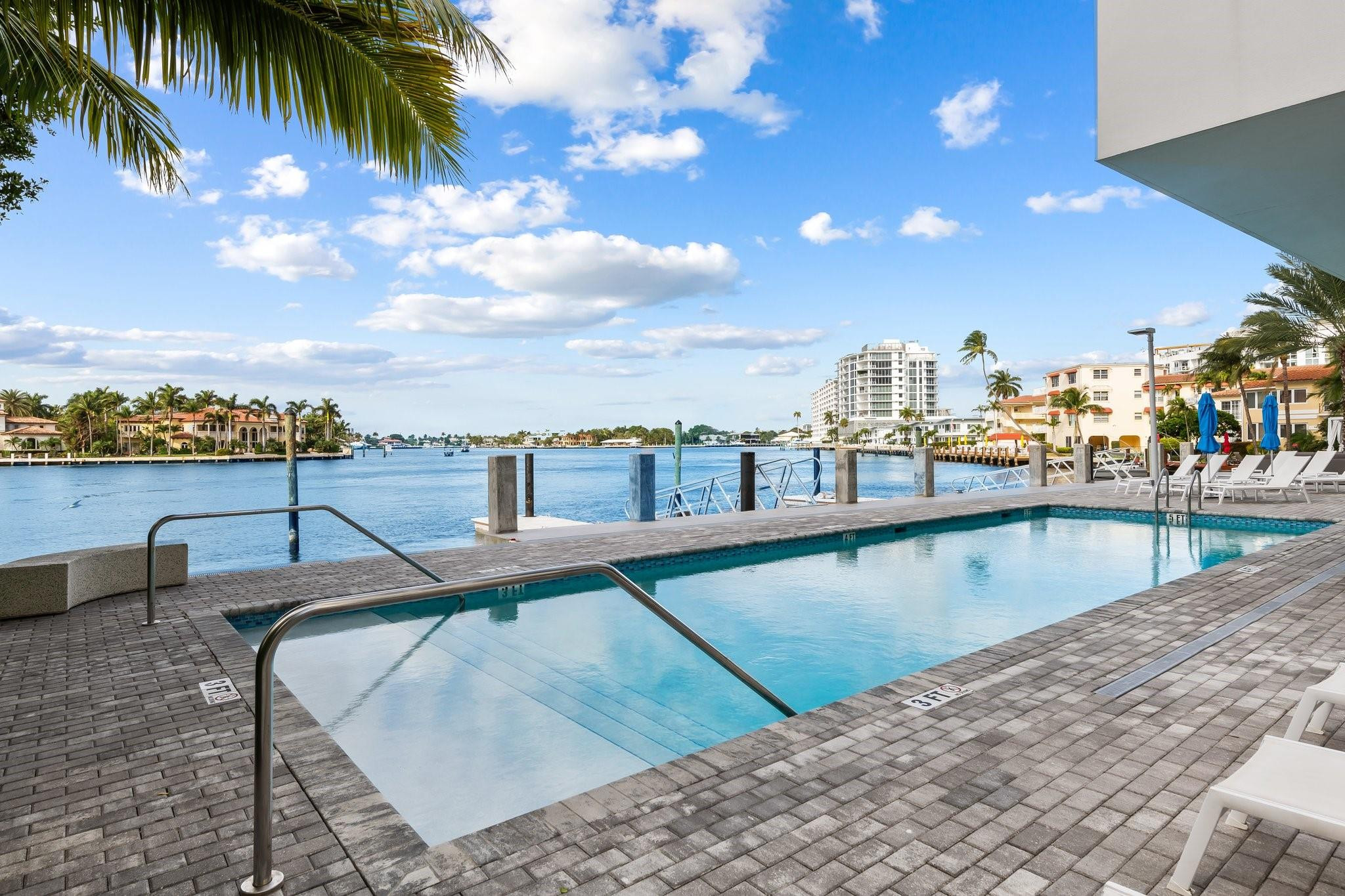 321 N Birch Rd Unit: 602