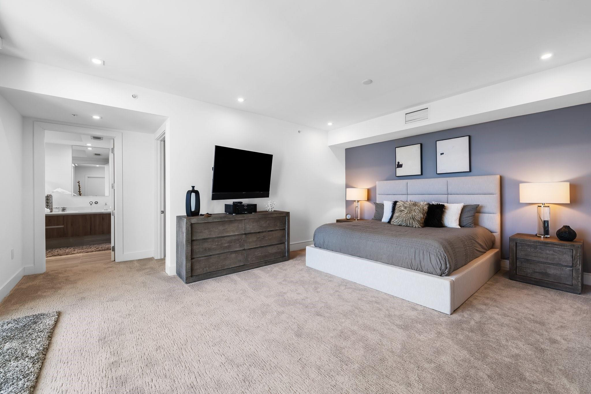 321 N Birch Rd Unit: 602