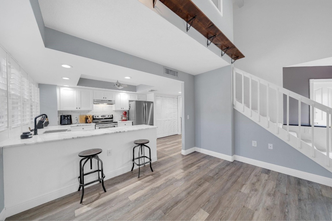 8109 Oakton Ct Unit: 9D