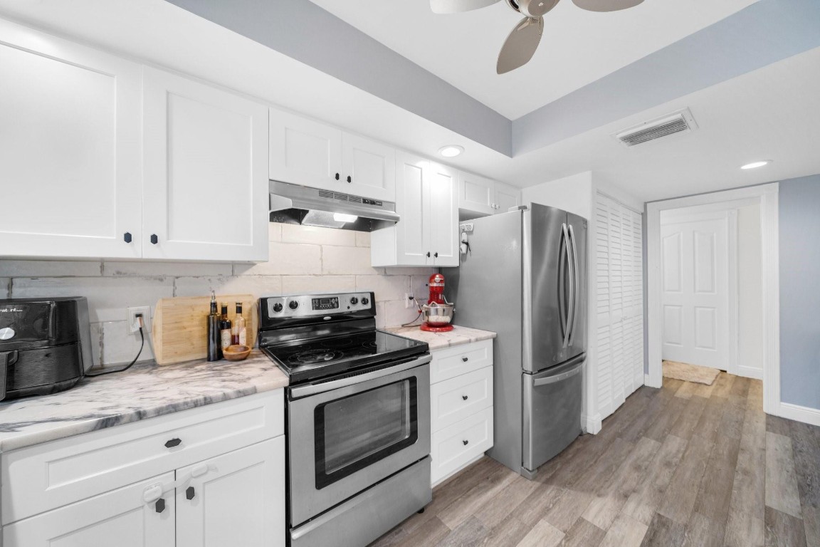 8109 Oakton Ct Unit: 9D