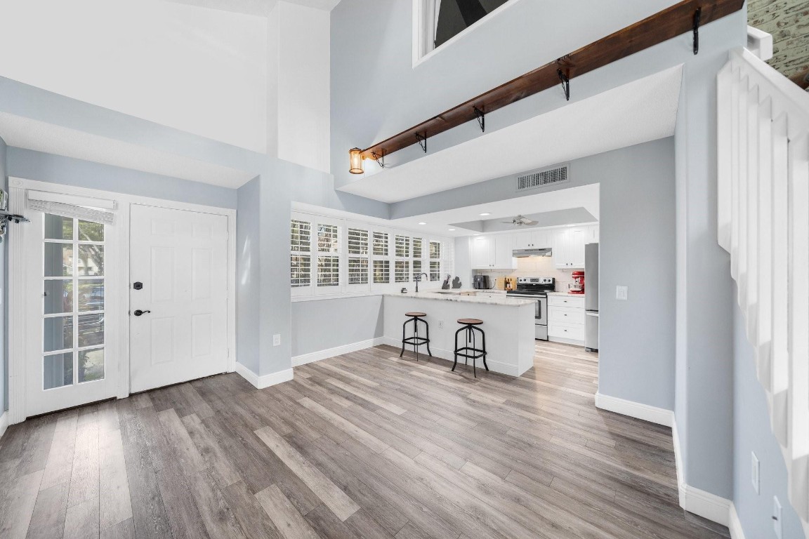 8109 Oakton Ct Unit: 9D