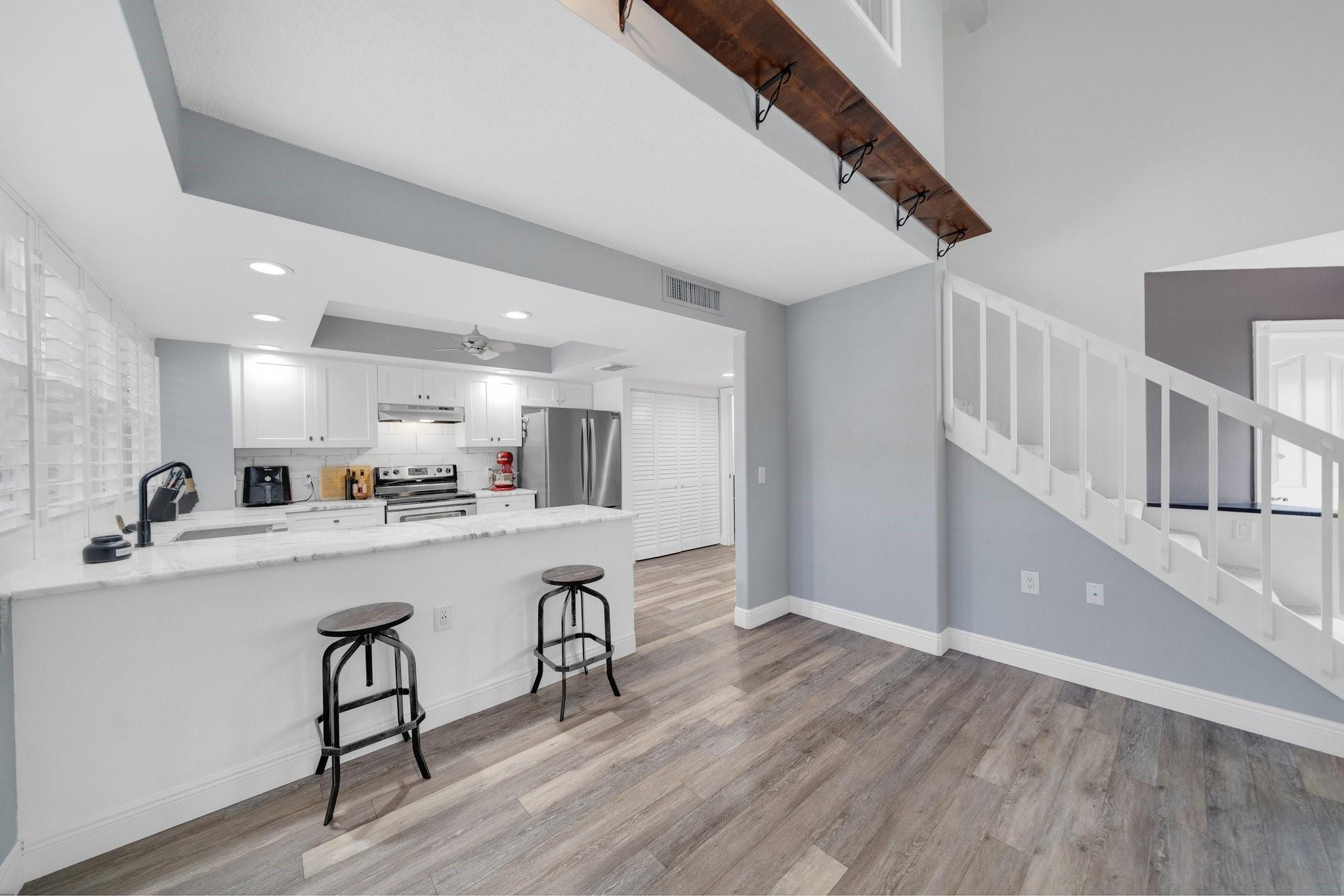 8109 Oakton Ct Unit: 9D