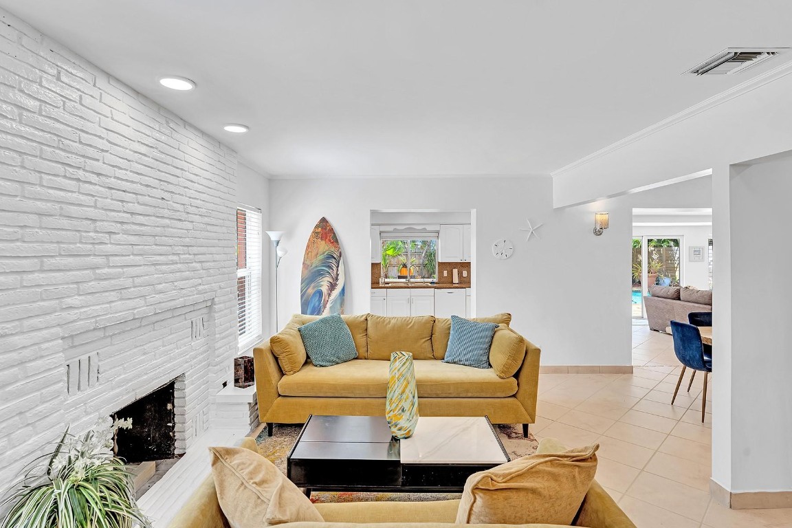 1501 N Victoria Park Rd