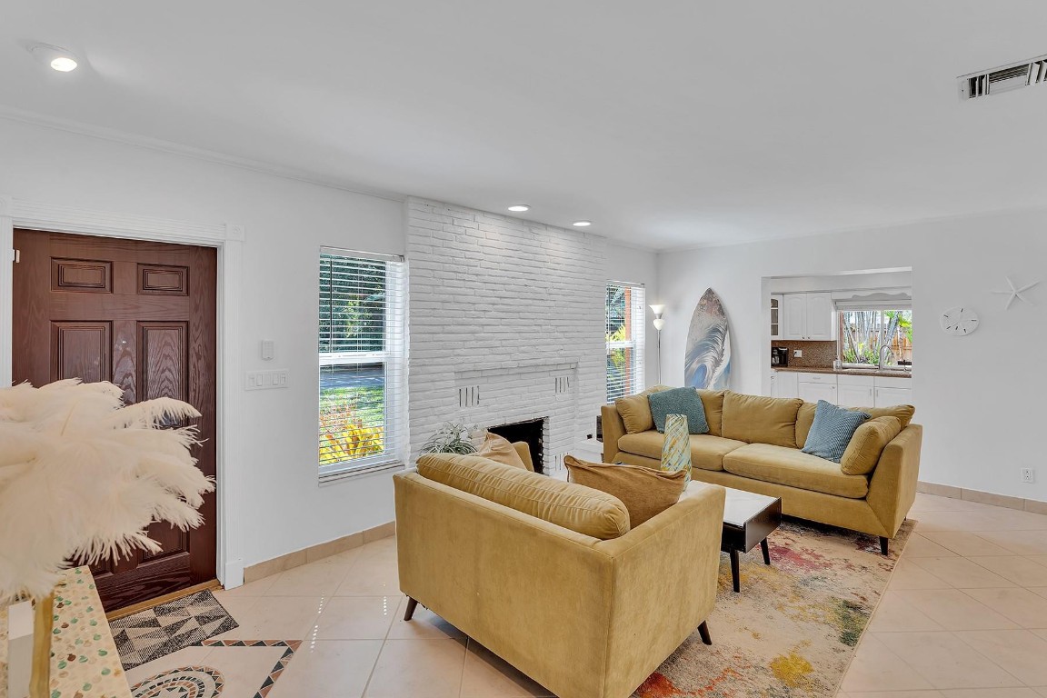 1501 N Victoria Park Rd