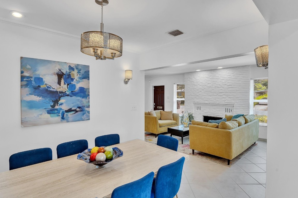 1501 N Victoria Park Rd