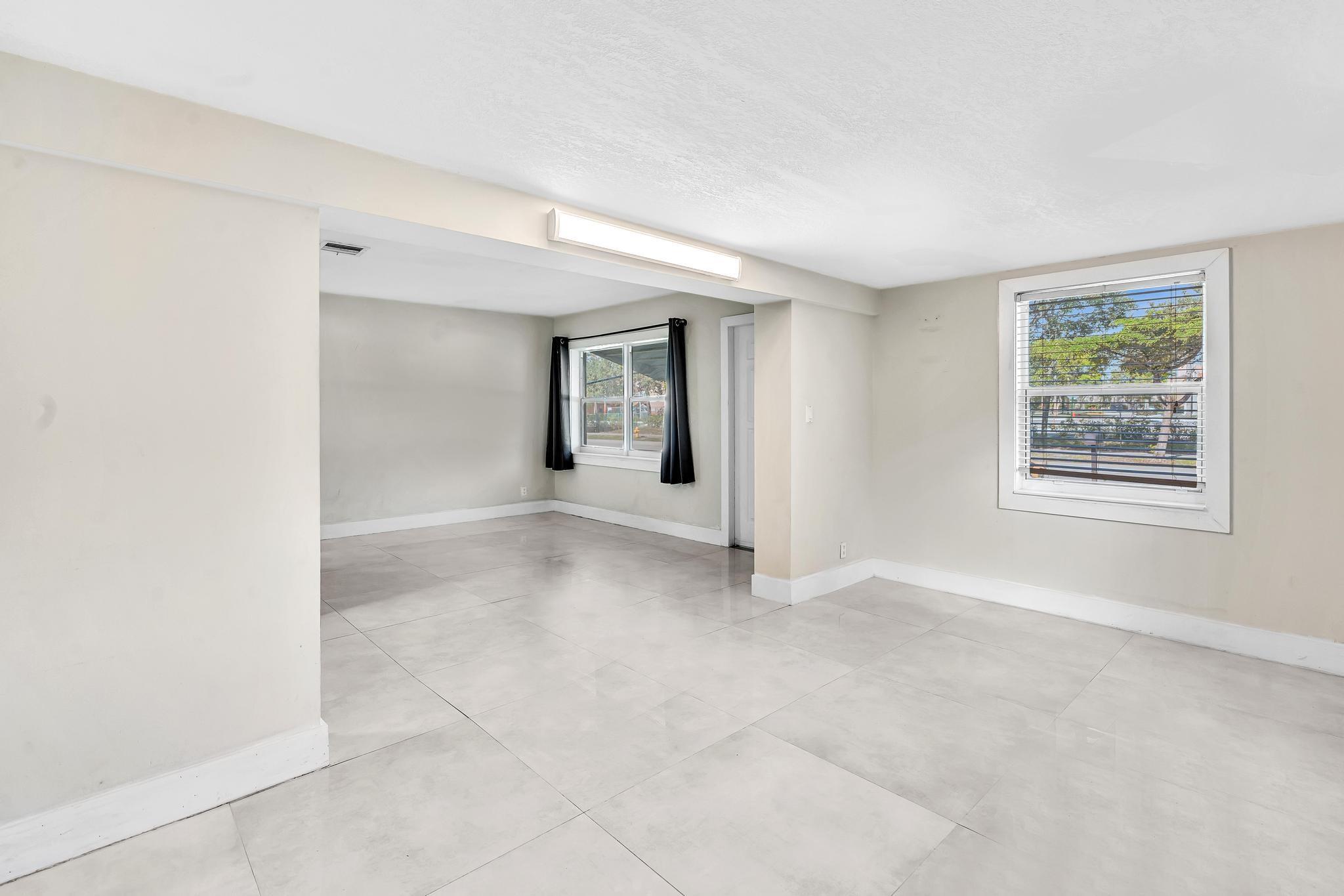 3360 NE 12TH AVE
