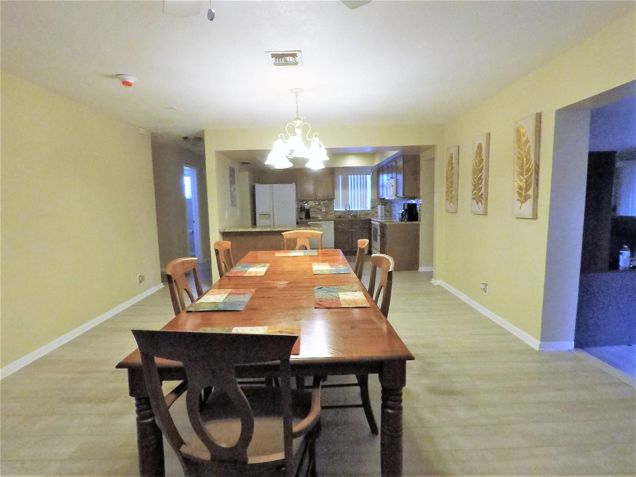 3820 NE 12th TER