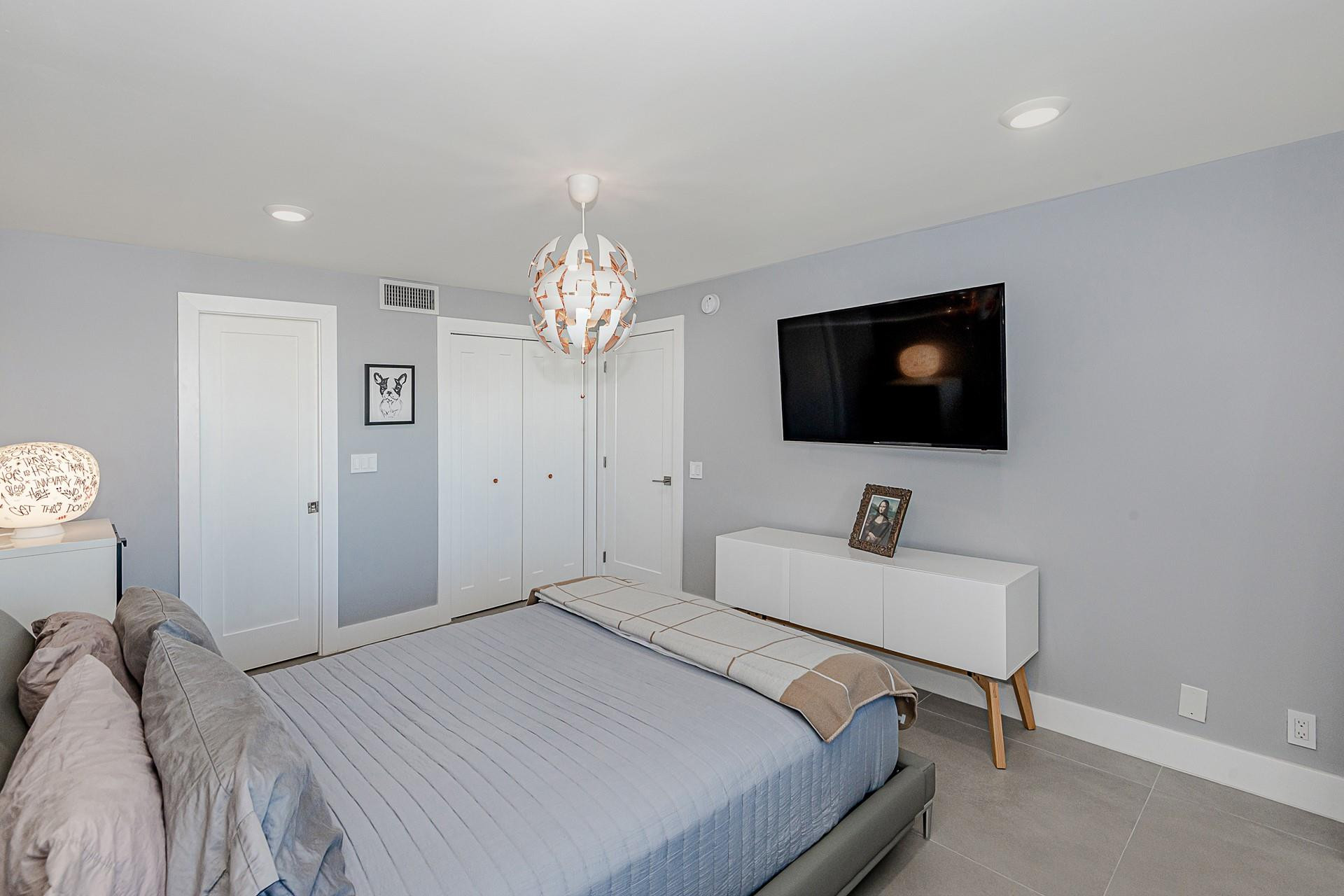 3015 N Ocean Blvd 17D