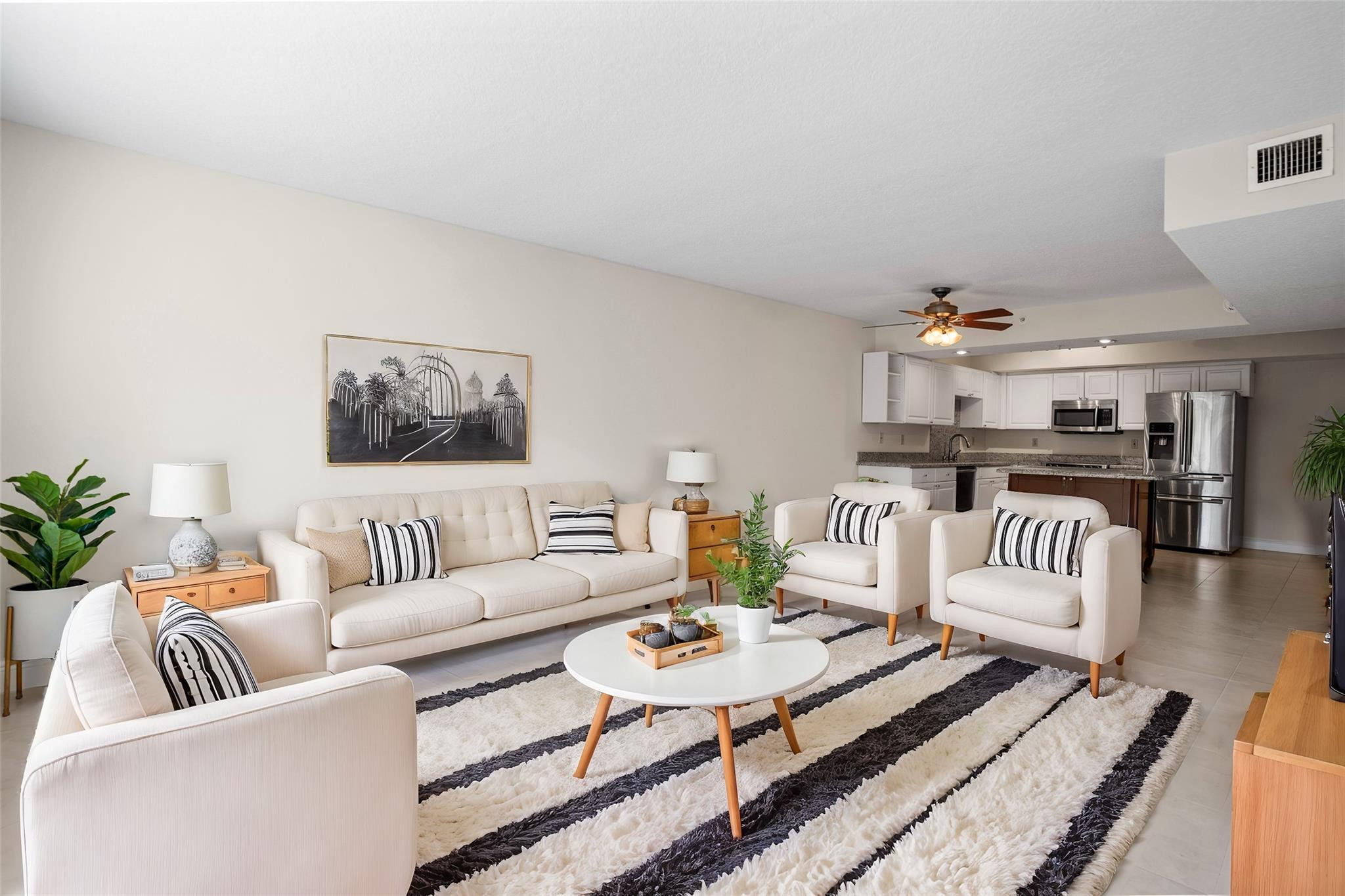 460 SW 5th Ave 4