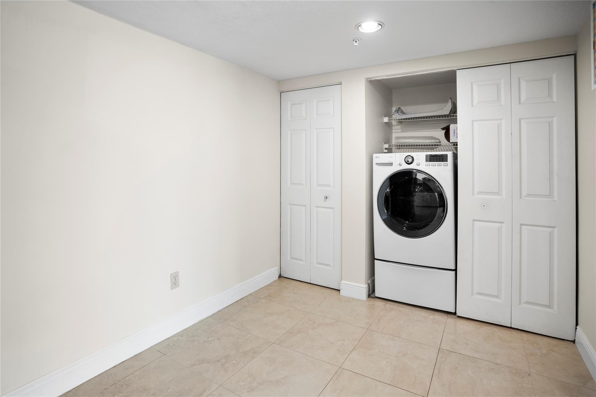 460 SW 5th Ave 4