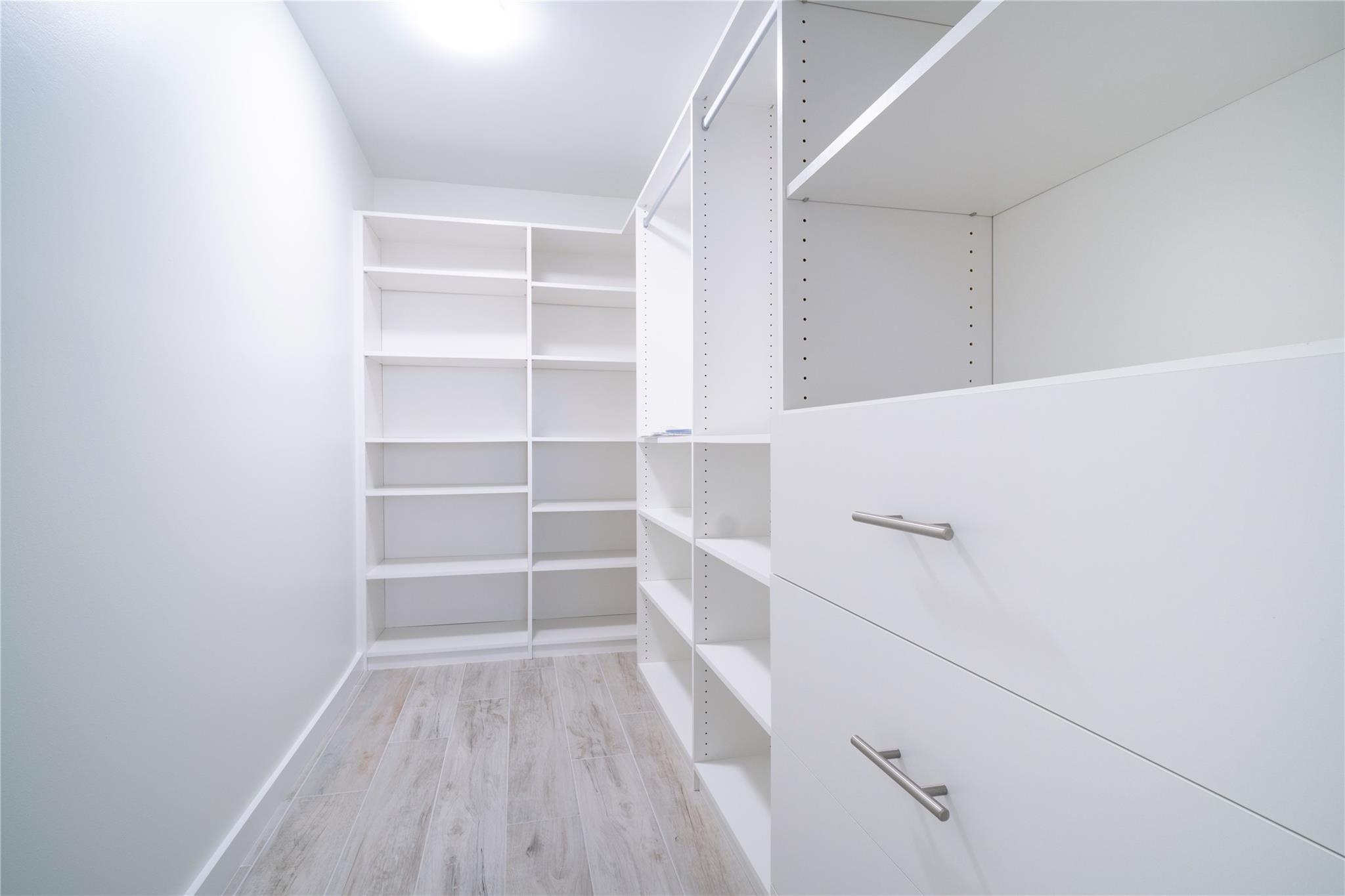 1505 N Riverside Dr 608