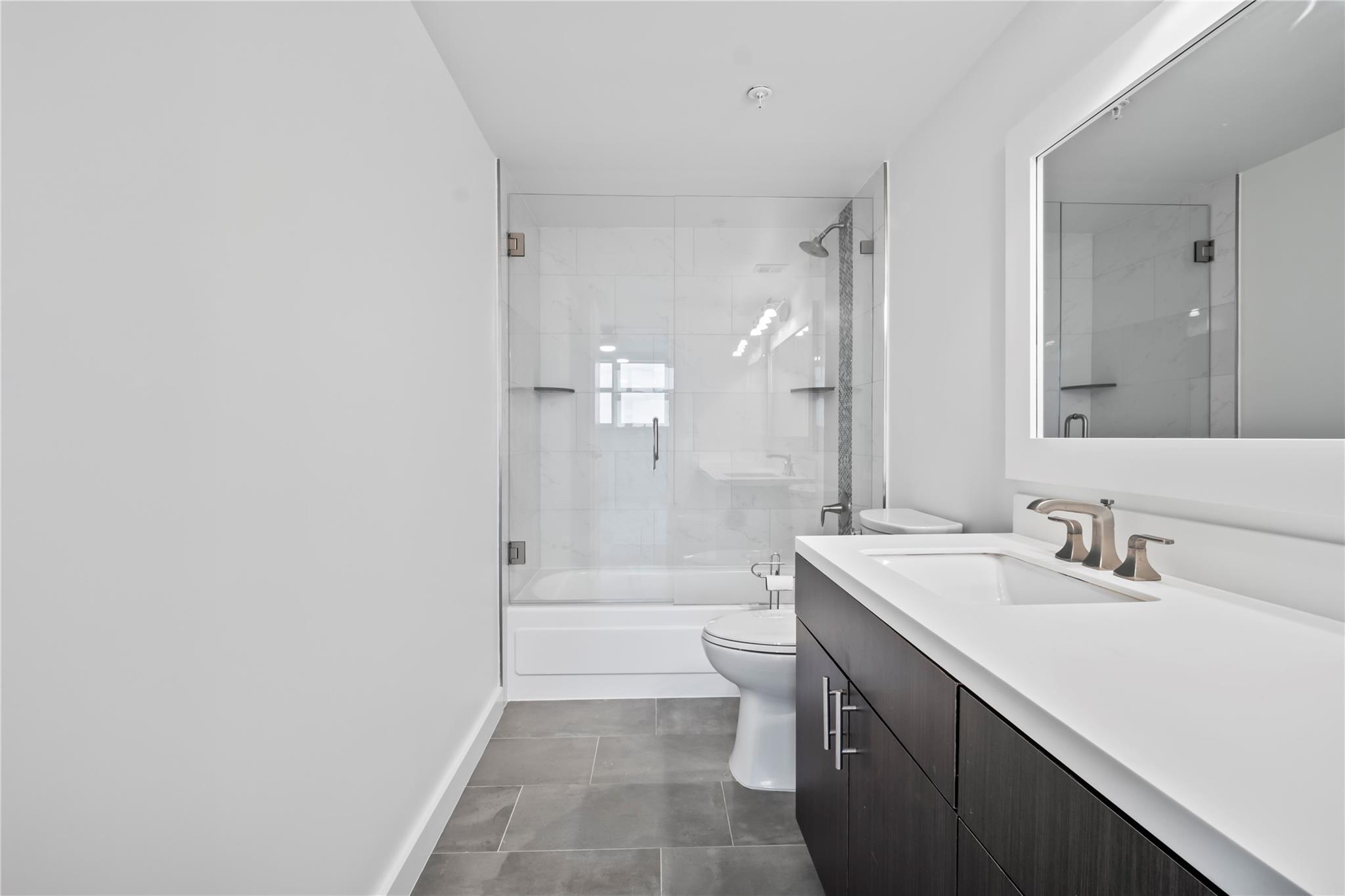 1505 N Riverside Dr 608