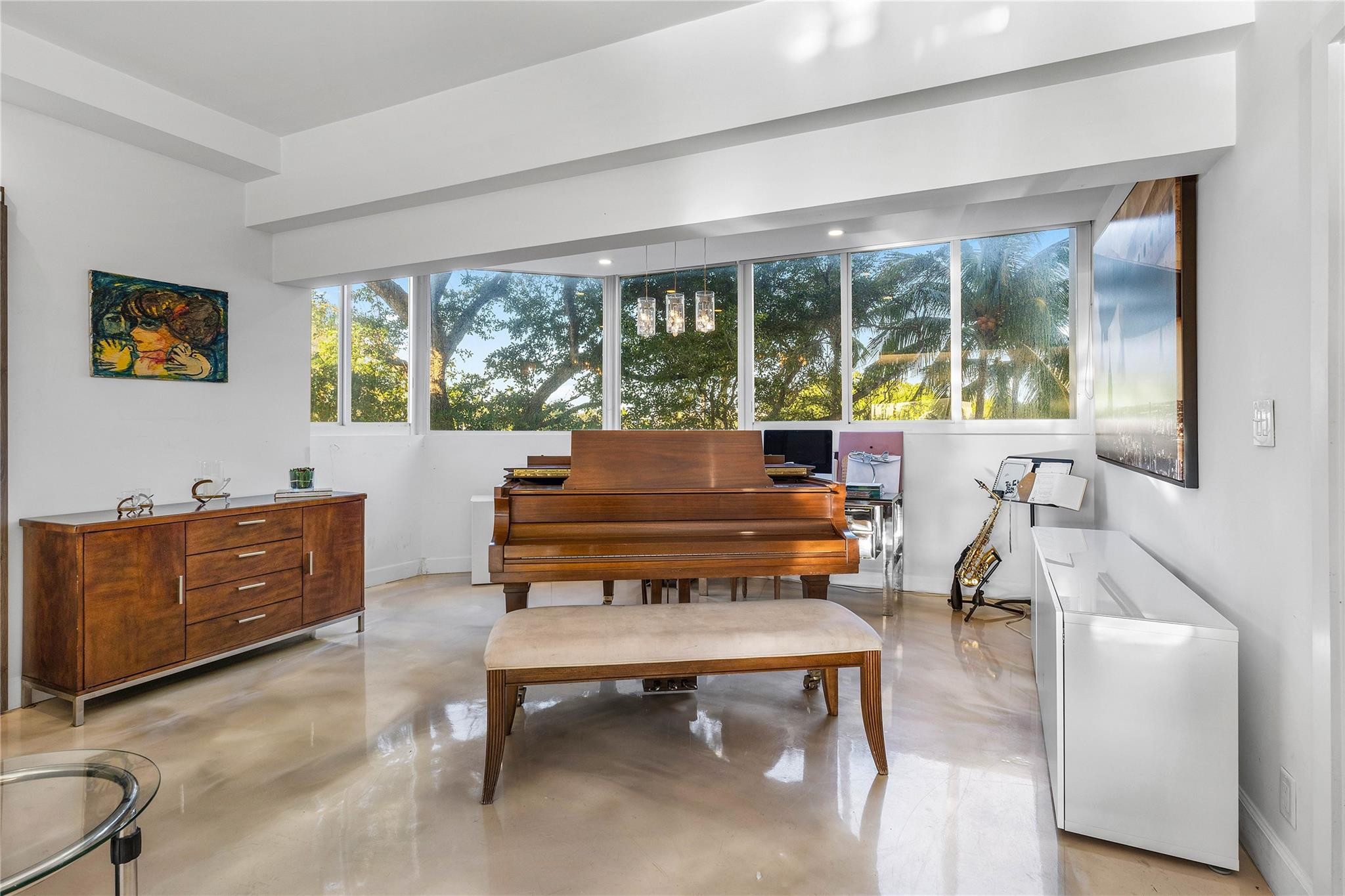 333 Sunset Dr 108