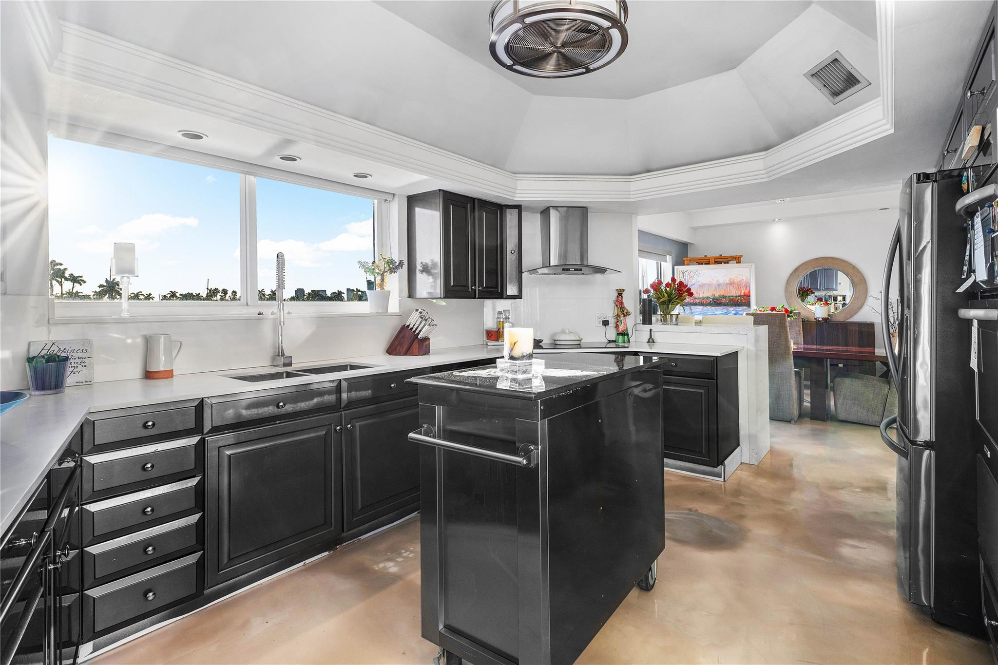 333 Sunset Dr 108