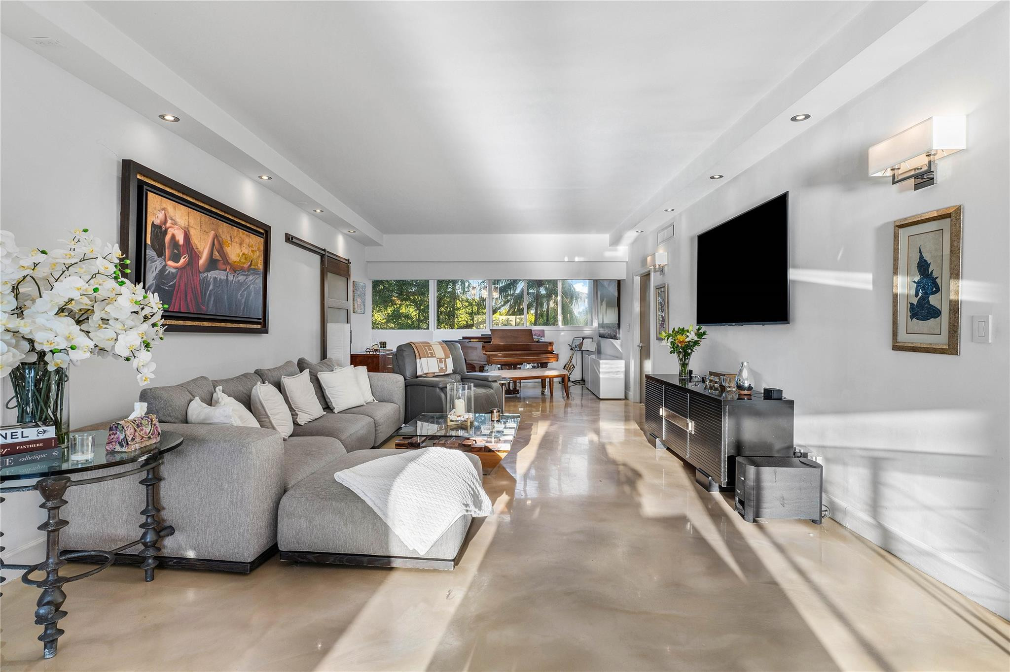 333 Sunset Dr 108