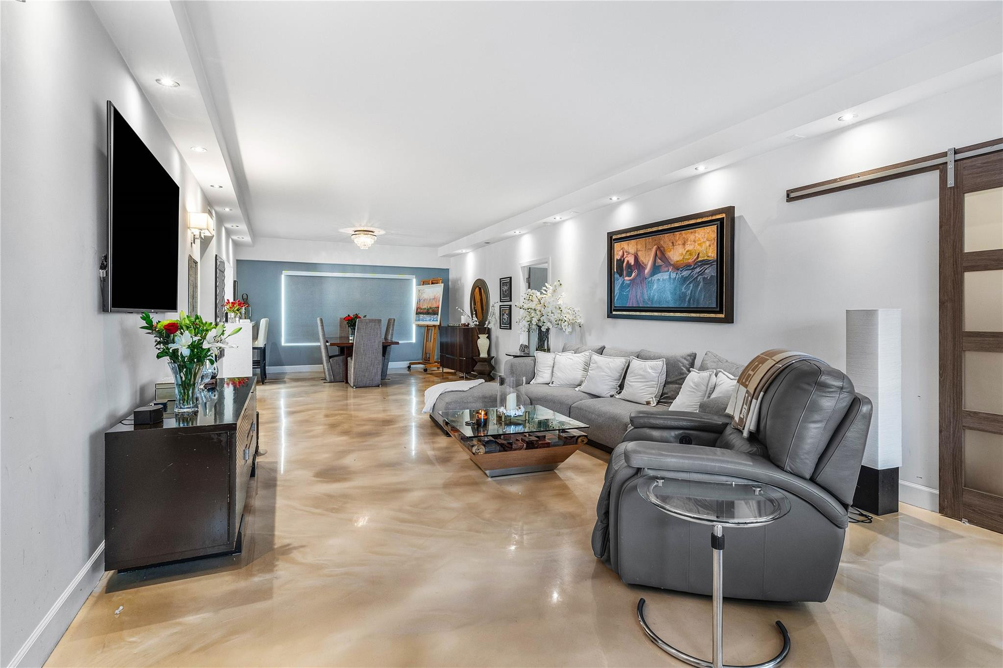 333 Sunset Dr 108