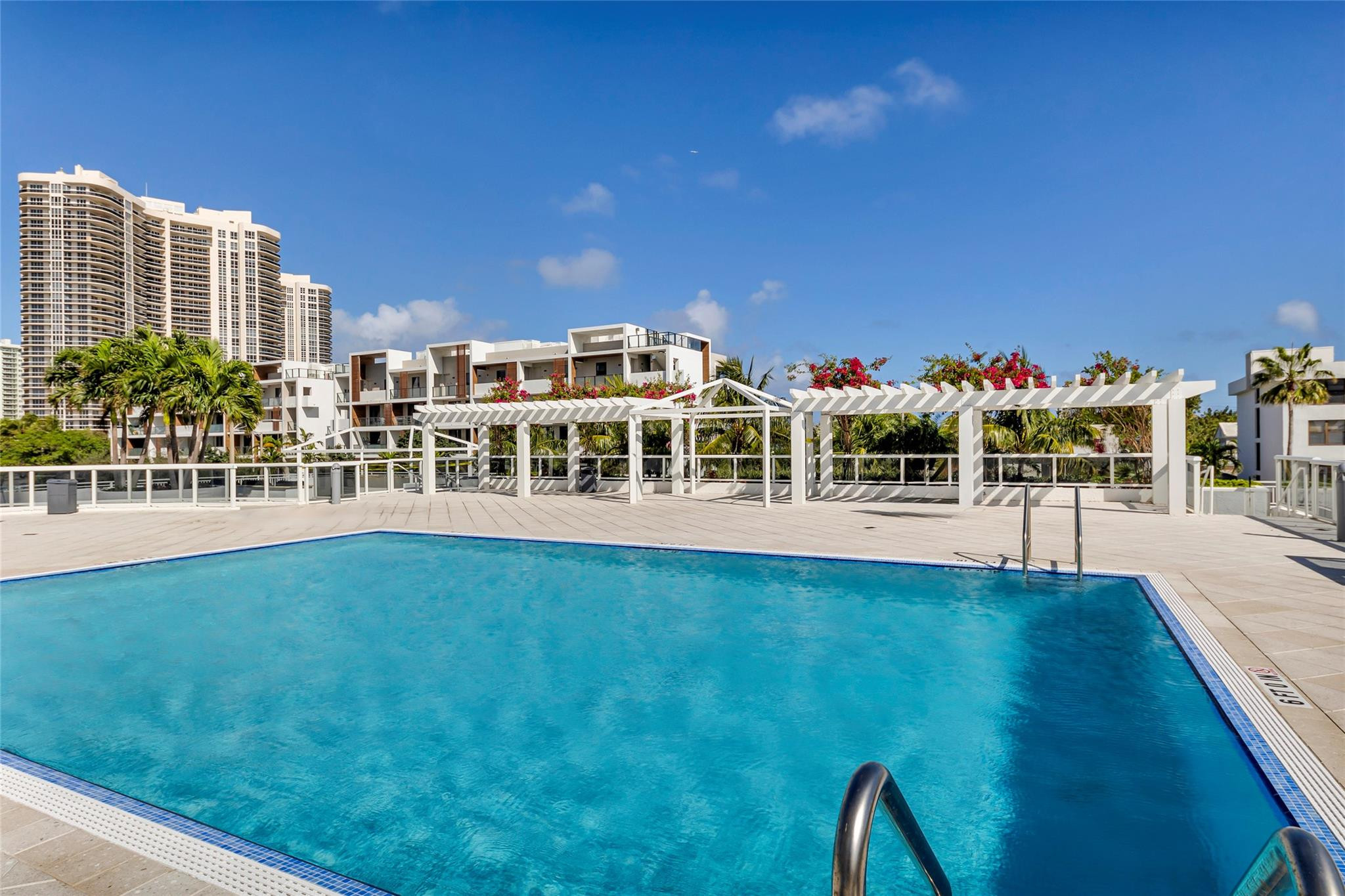 3015 N Ocean Boulevard 9C
